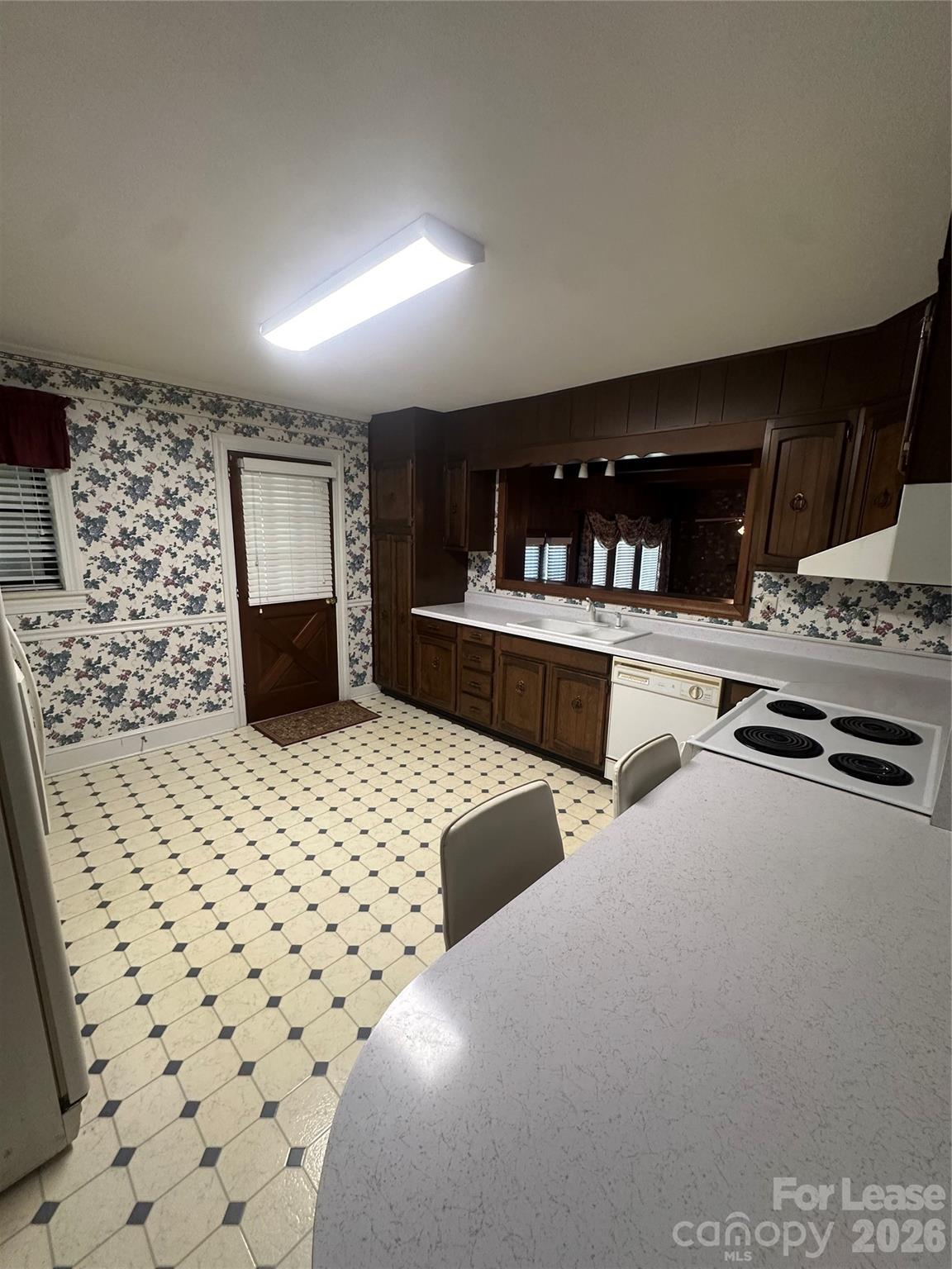 74 Fleetwood Drive Property Photo 11