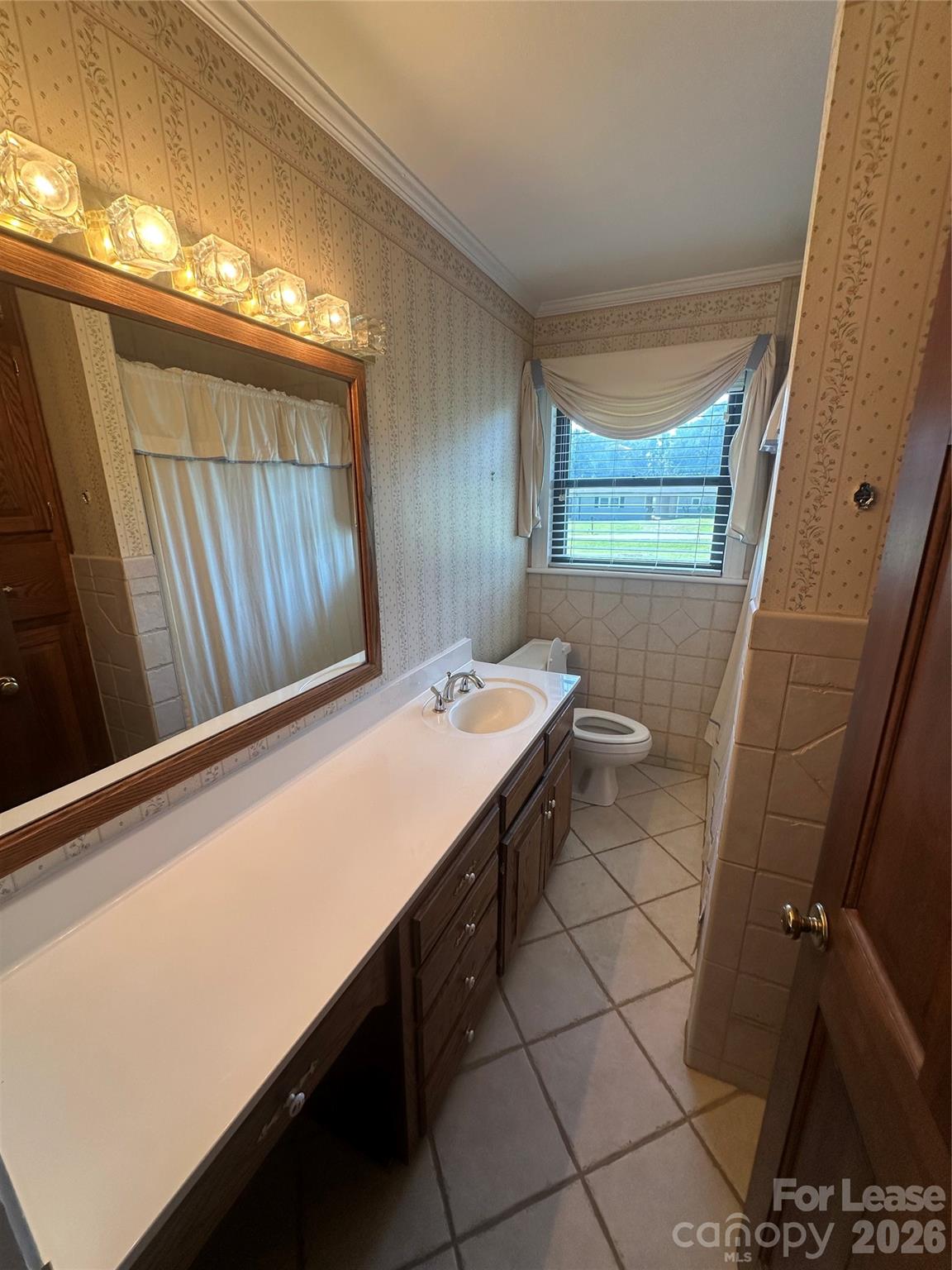 74 Fleetwood Drive Property Photo 13