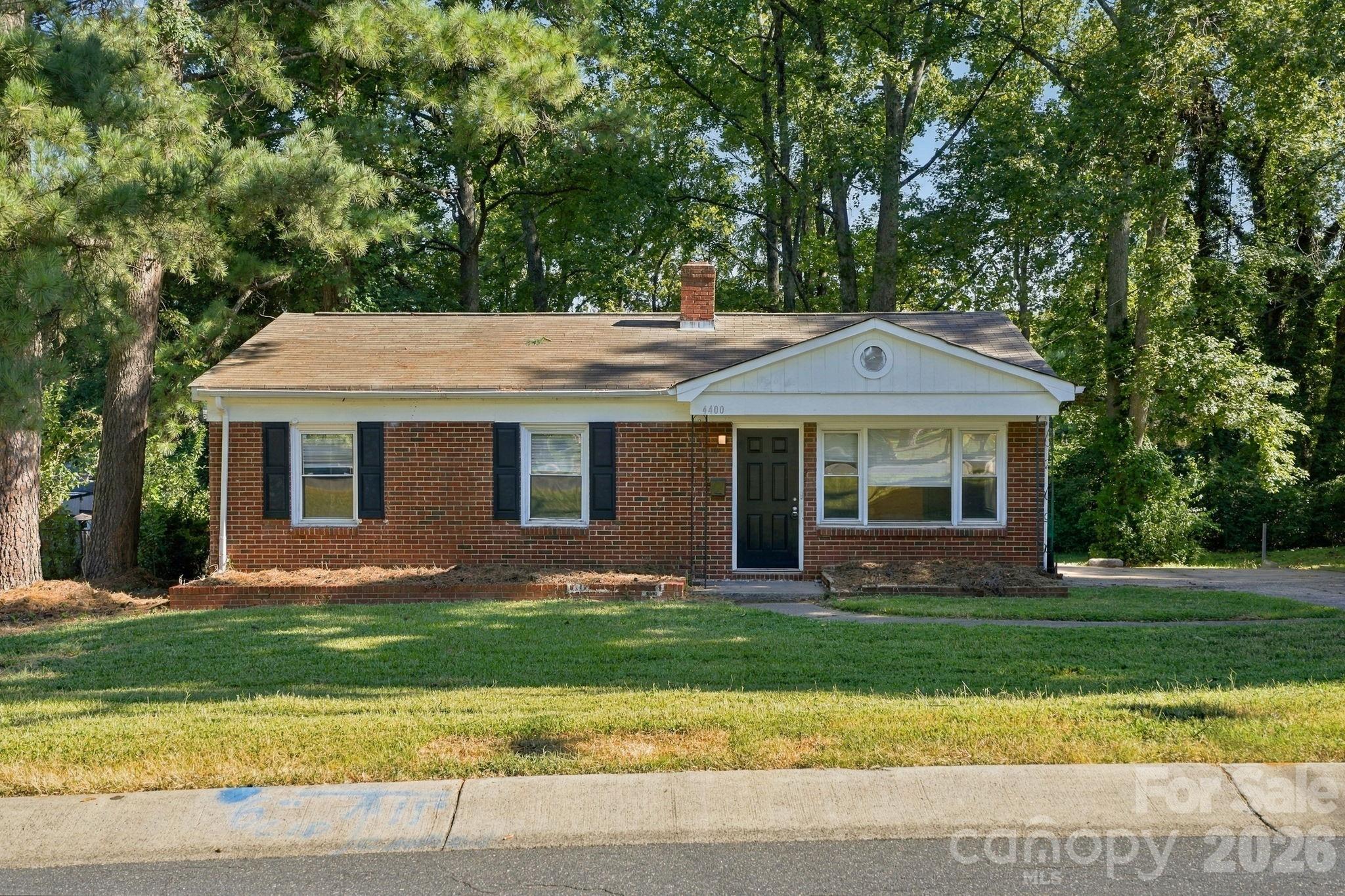 4400 Welling Avenue Property Photo 1