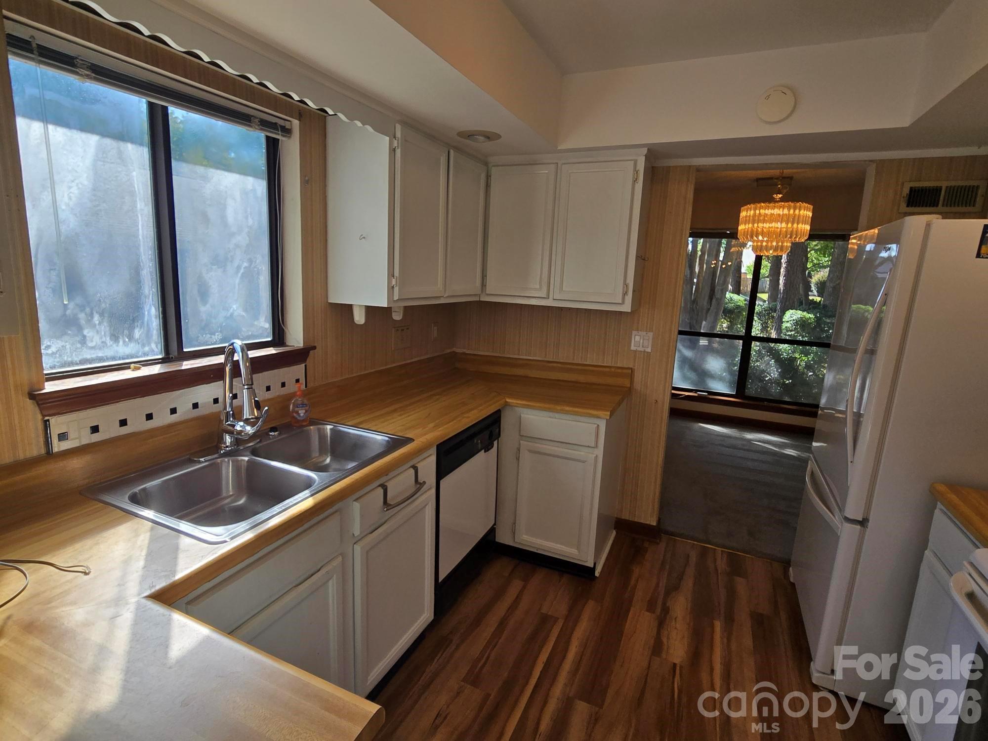 6214 Elkington Lane Property Photo 7