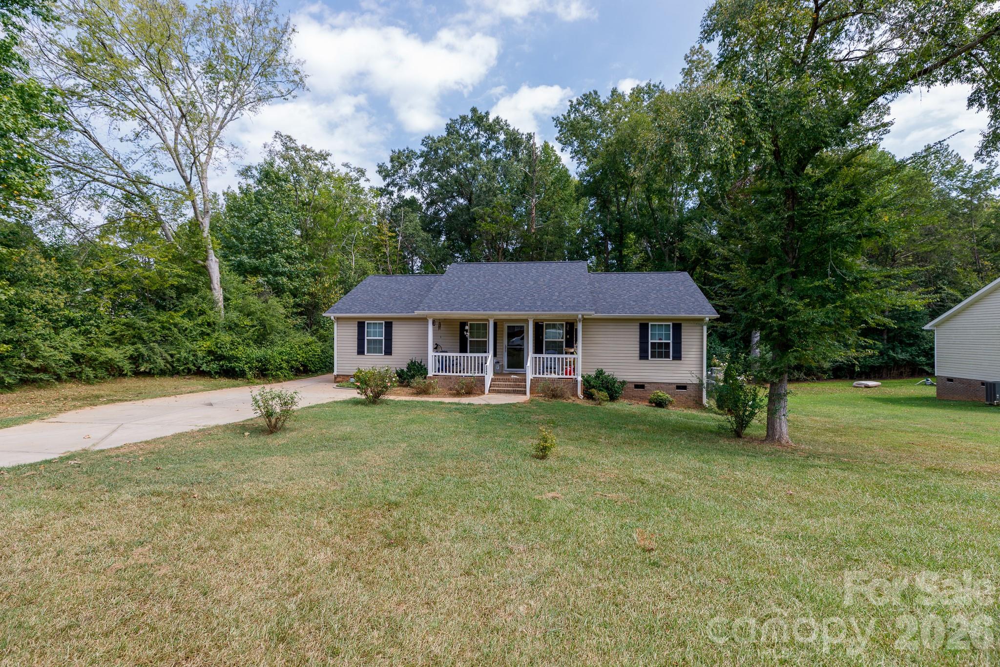 2246 Pacer Drive Property Photo 1