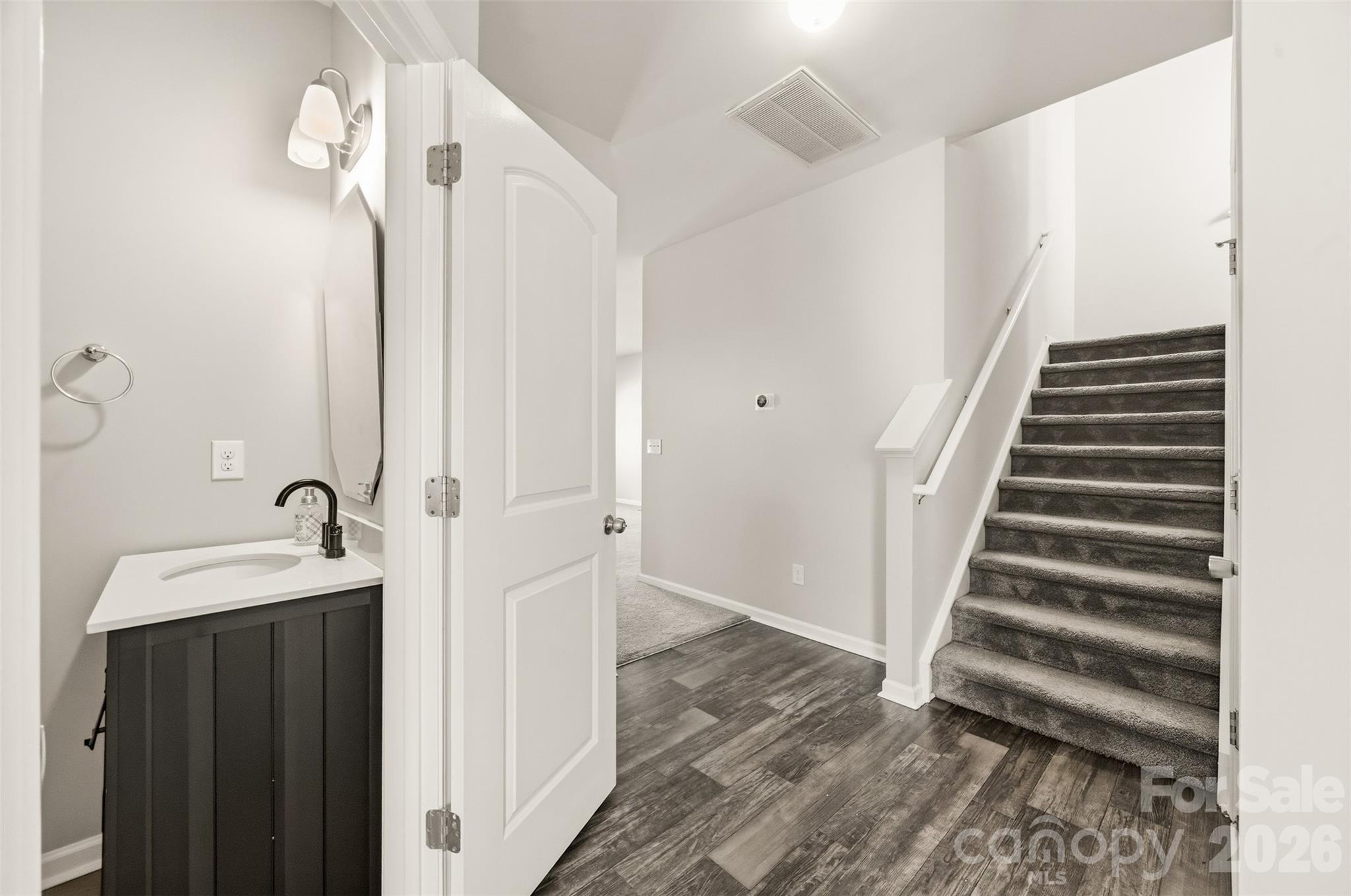 12561 Garron Road Property Photo 5