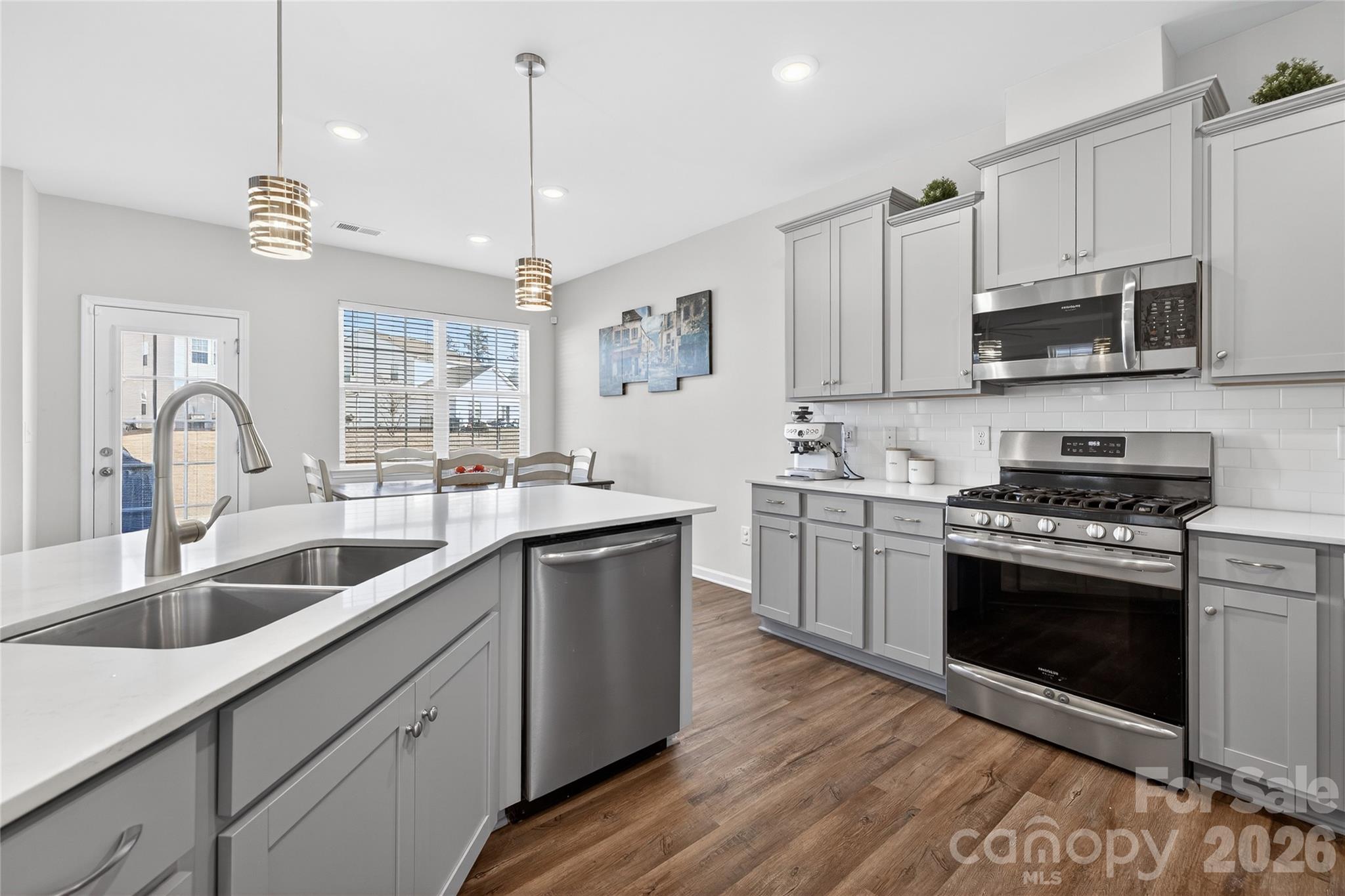 7720 Sea Turtle Way Property Photo 4