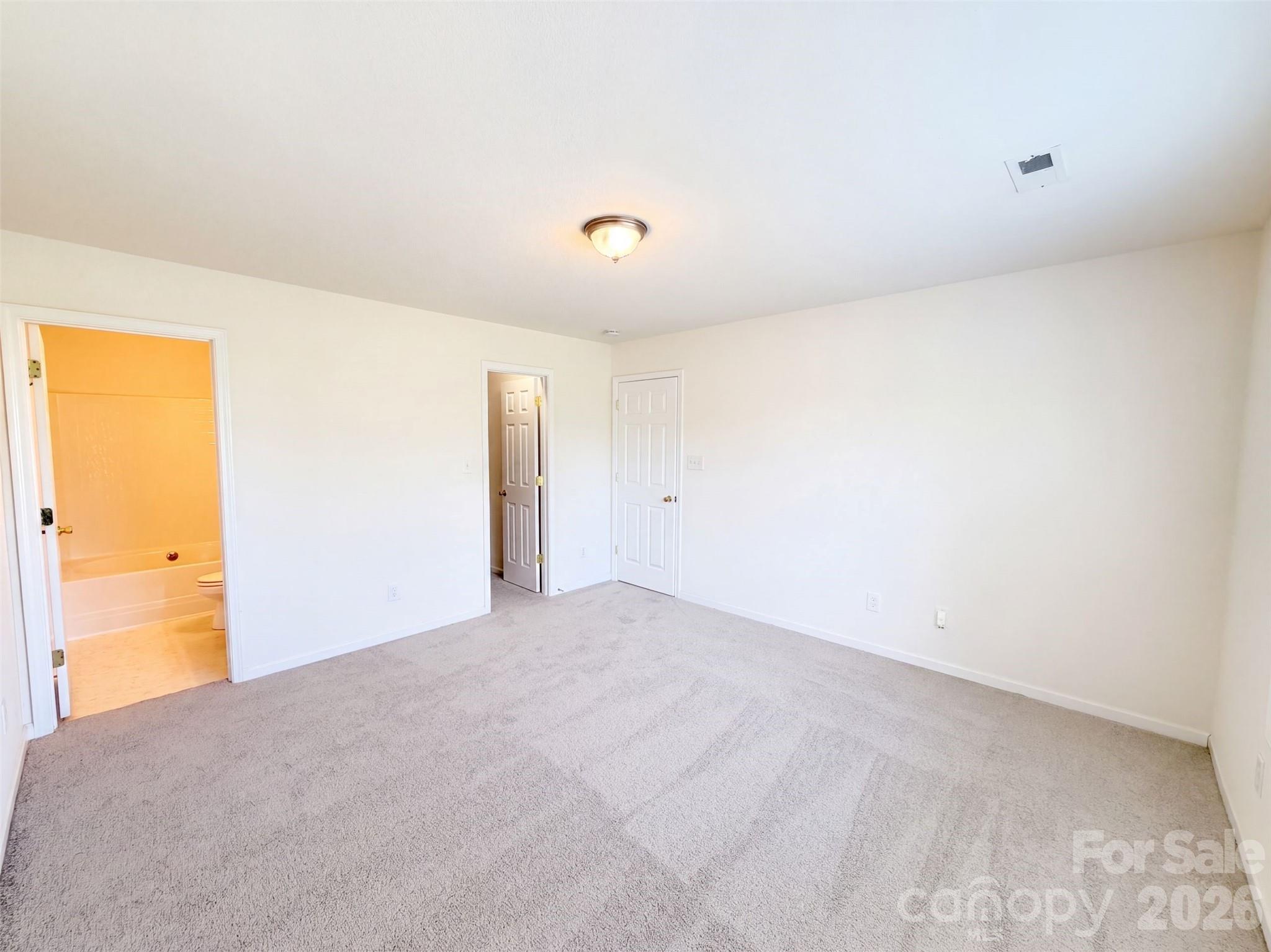 10215 Orchard Grass Court Property Photo 4