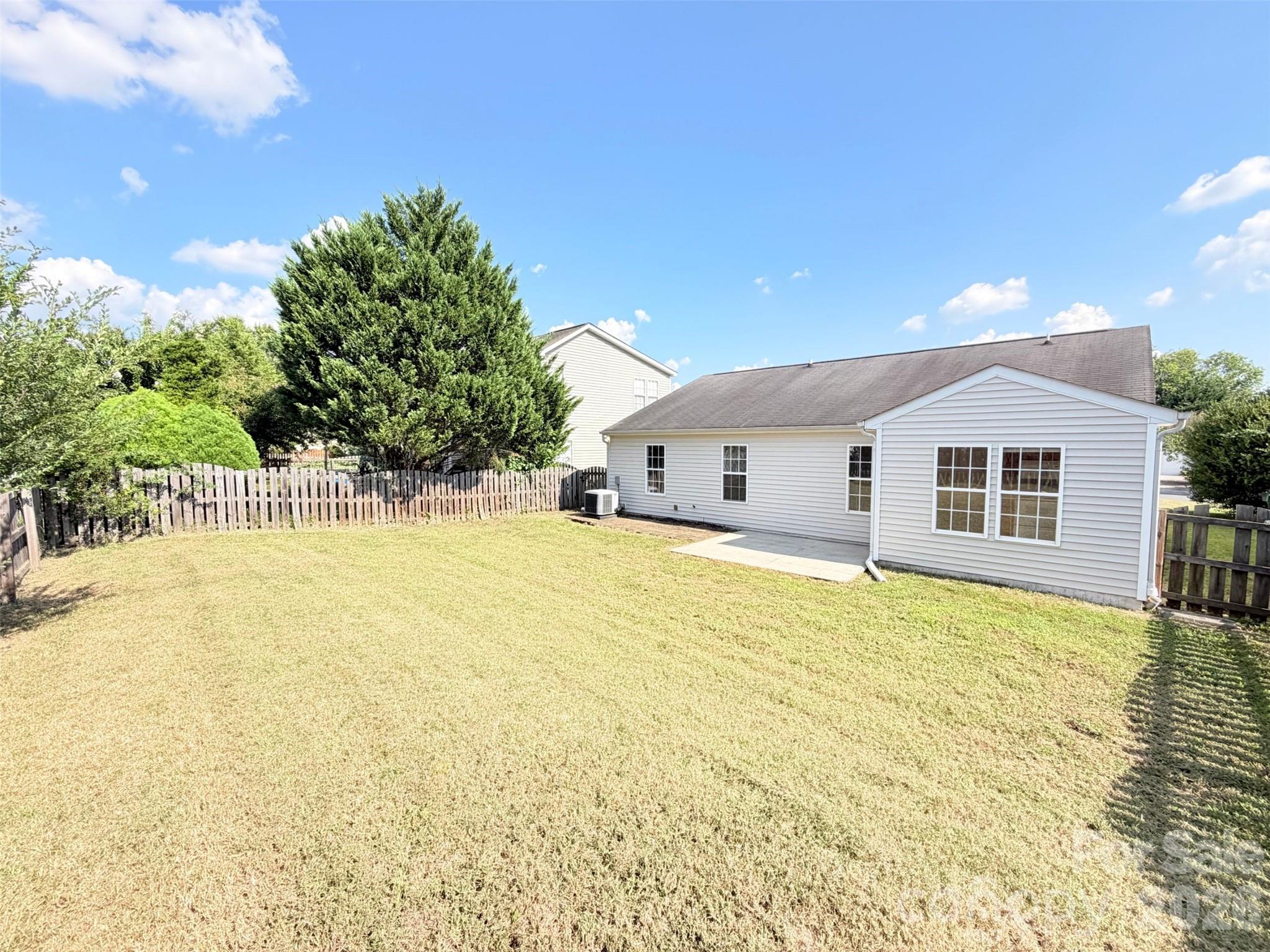 10215 Orchard Grass Court Property Photo 5