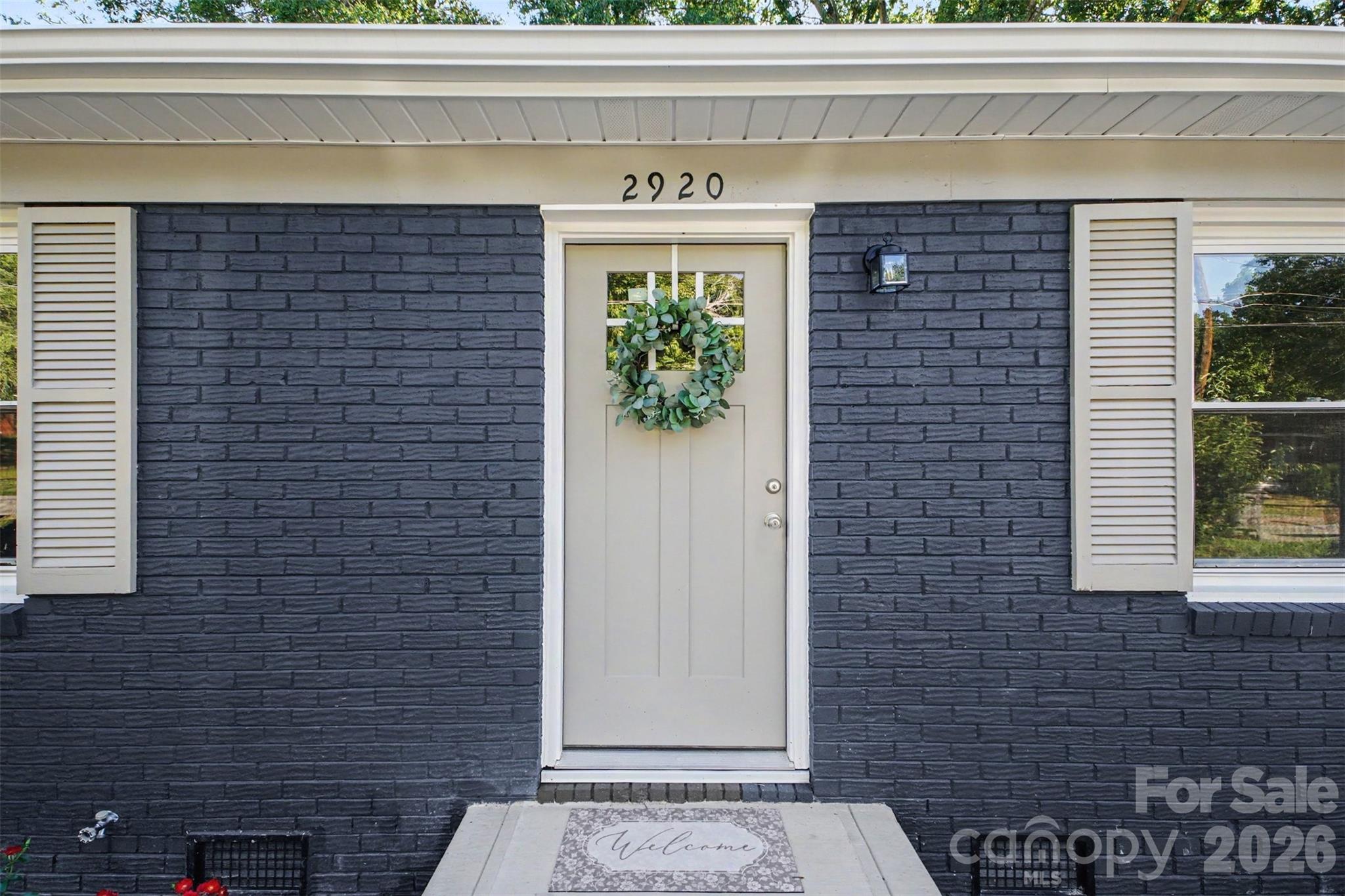 2920 Glendale Avenue Property Photo 2
