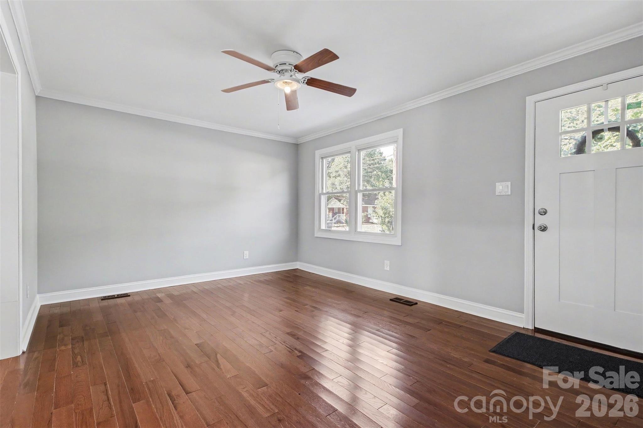 2920 Glendale Avenue Property Photo 4