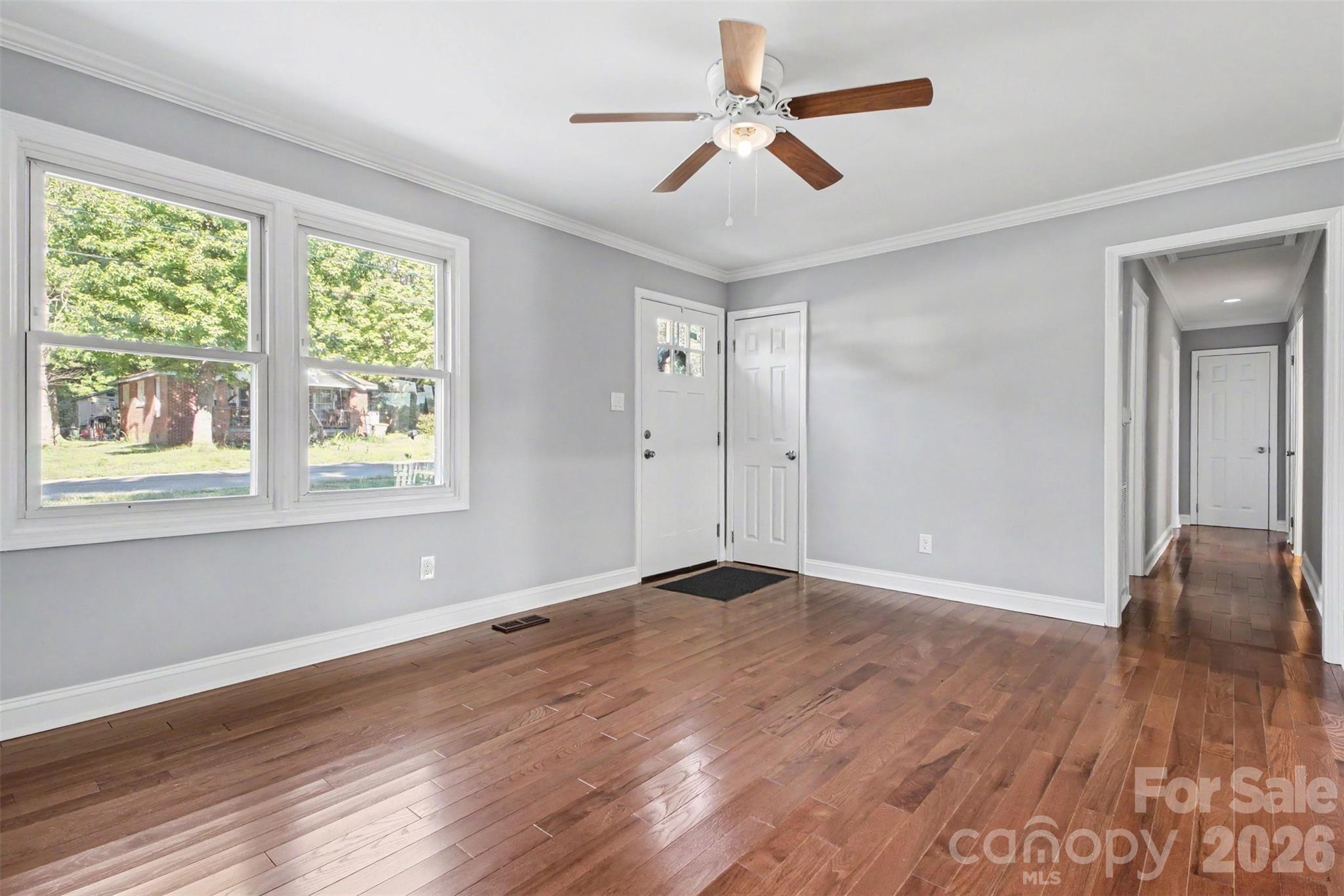 2920 Glendale Avenue Property Photo 5