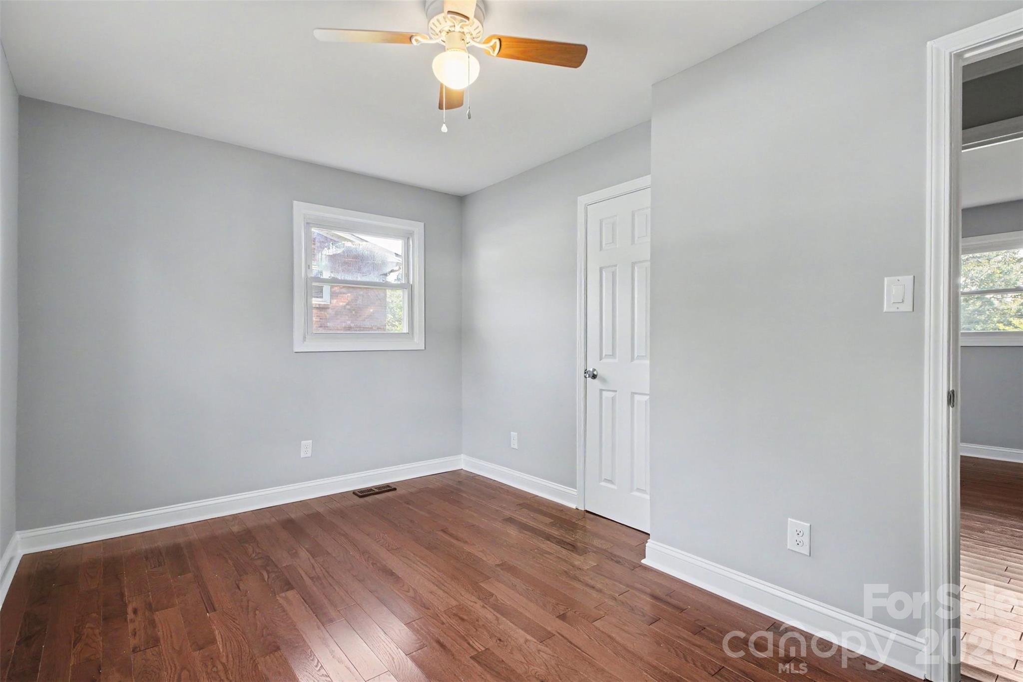 2920 Glendale Avenue Property Photo 19