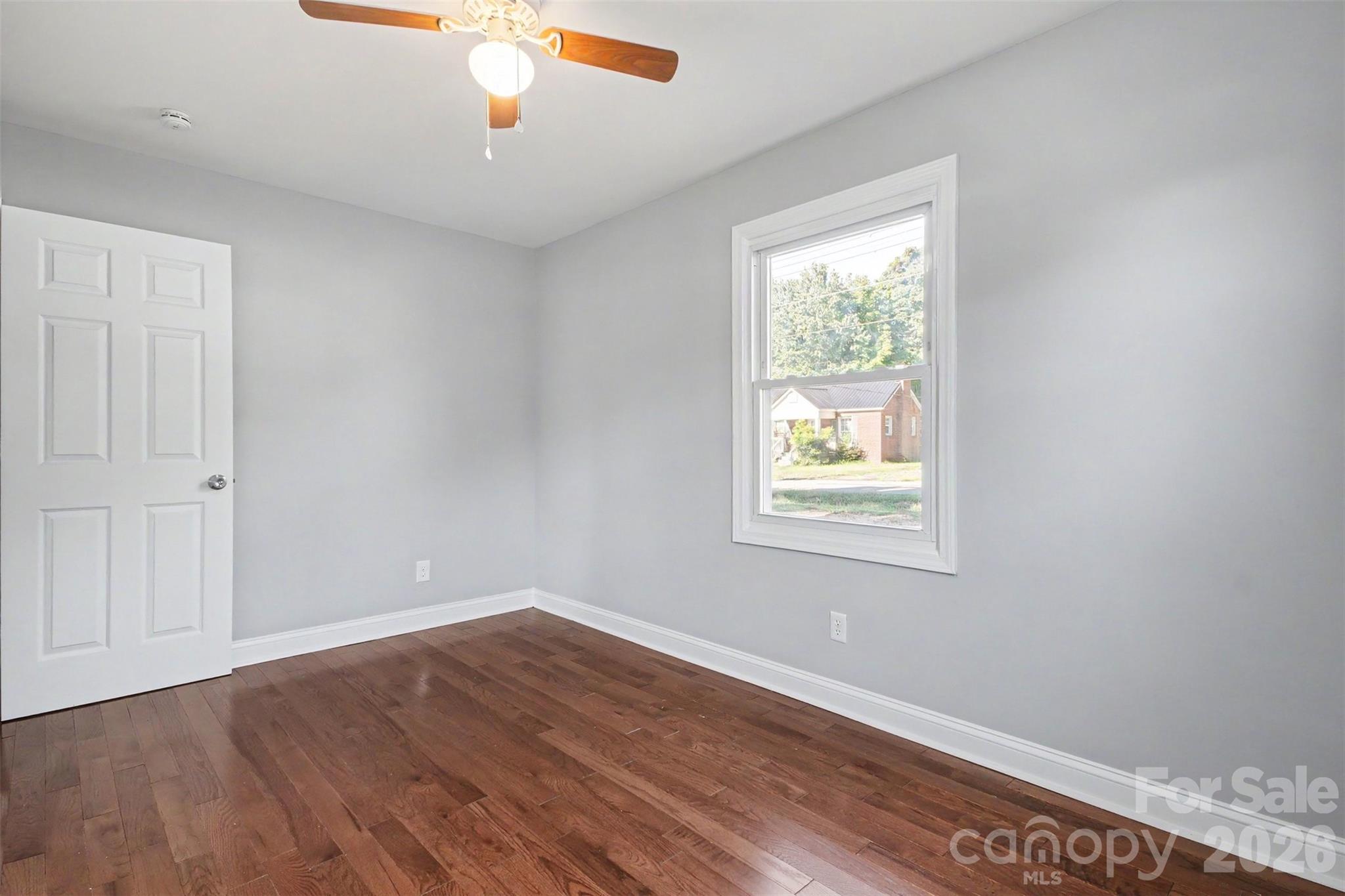 2920 Glendale Avenue Property Photo 21