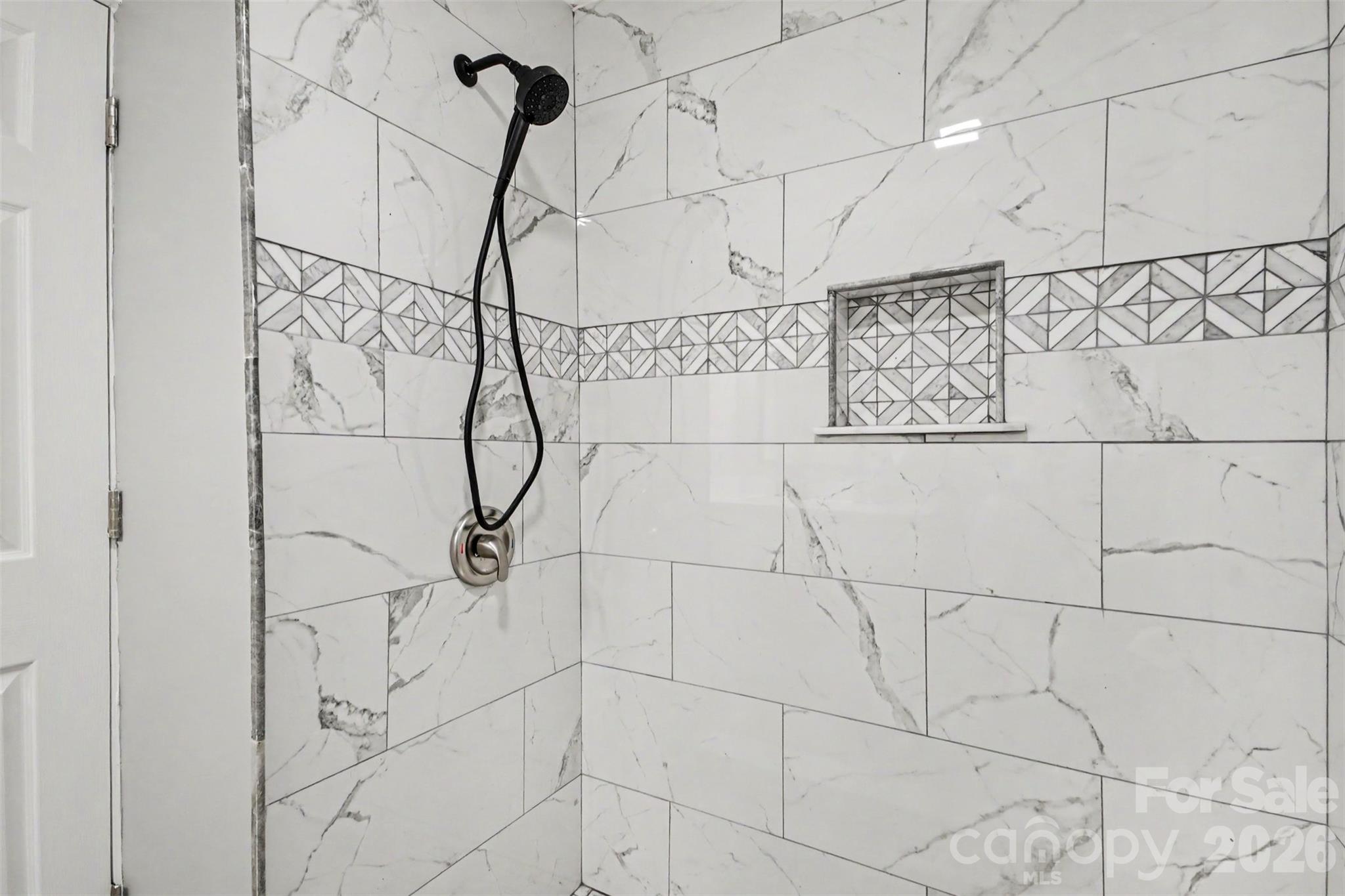 2920 Glendale Avenue Property Photo 26