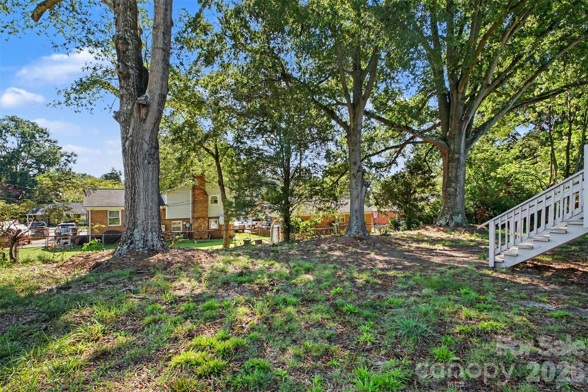2920 Glendale Avenue Property Photo 32