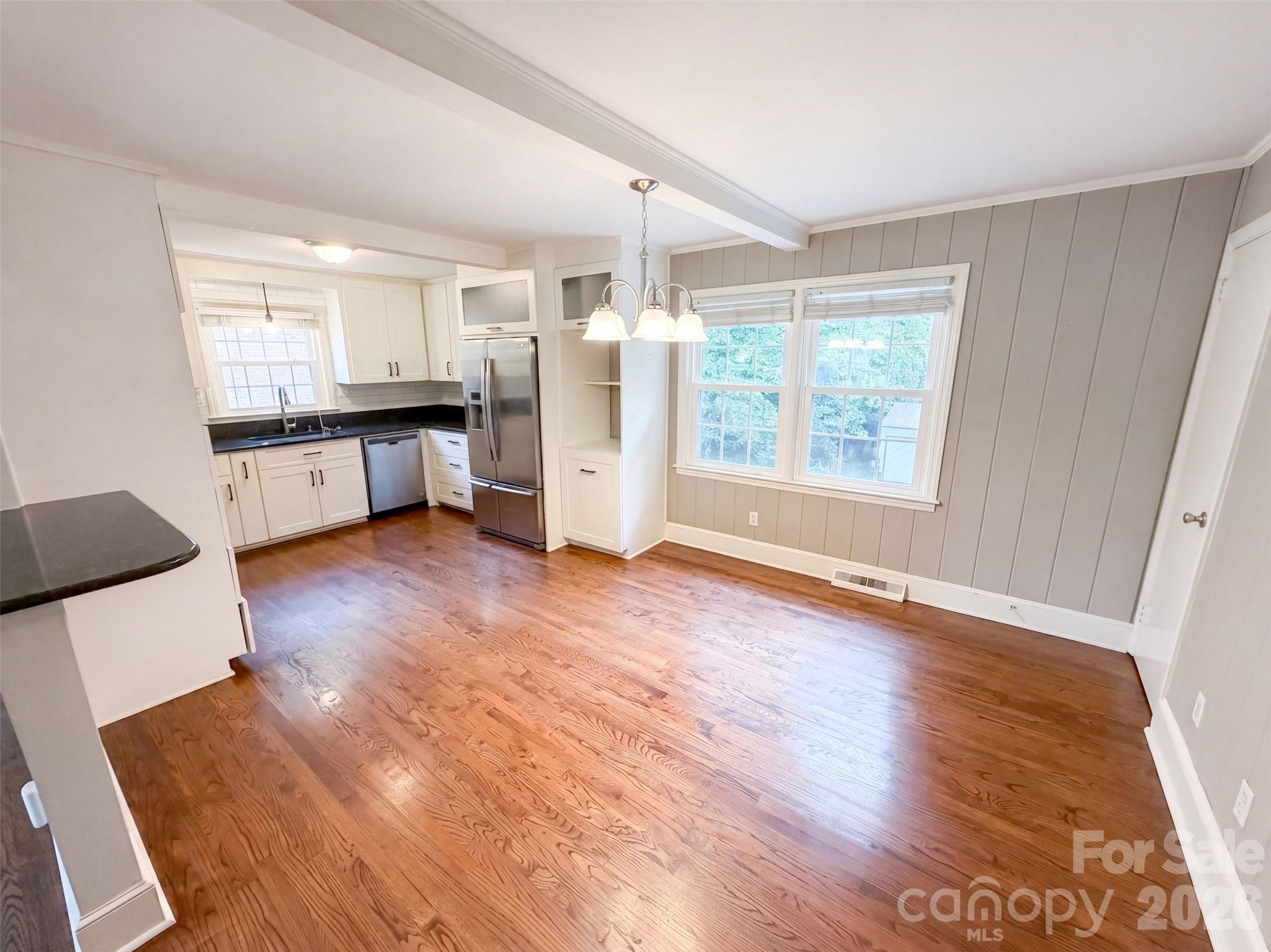 1527 Burnley Road Property Photo 7