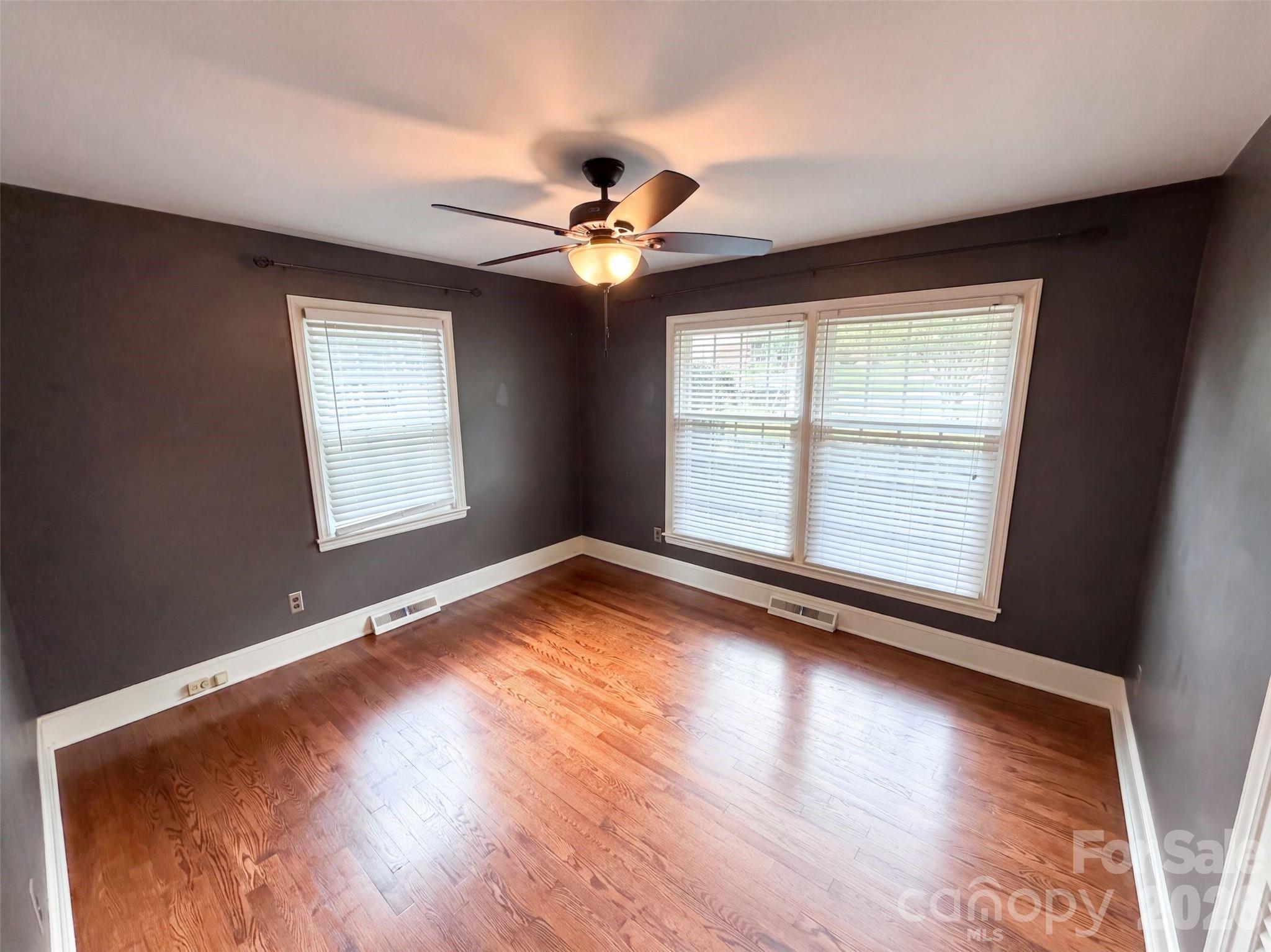 1527 Burnley Road Property Photo 8
