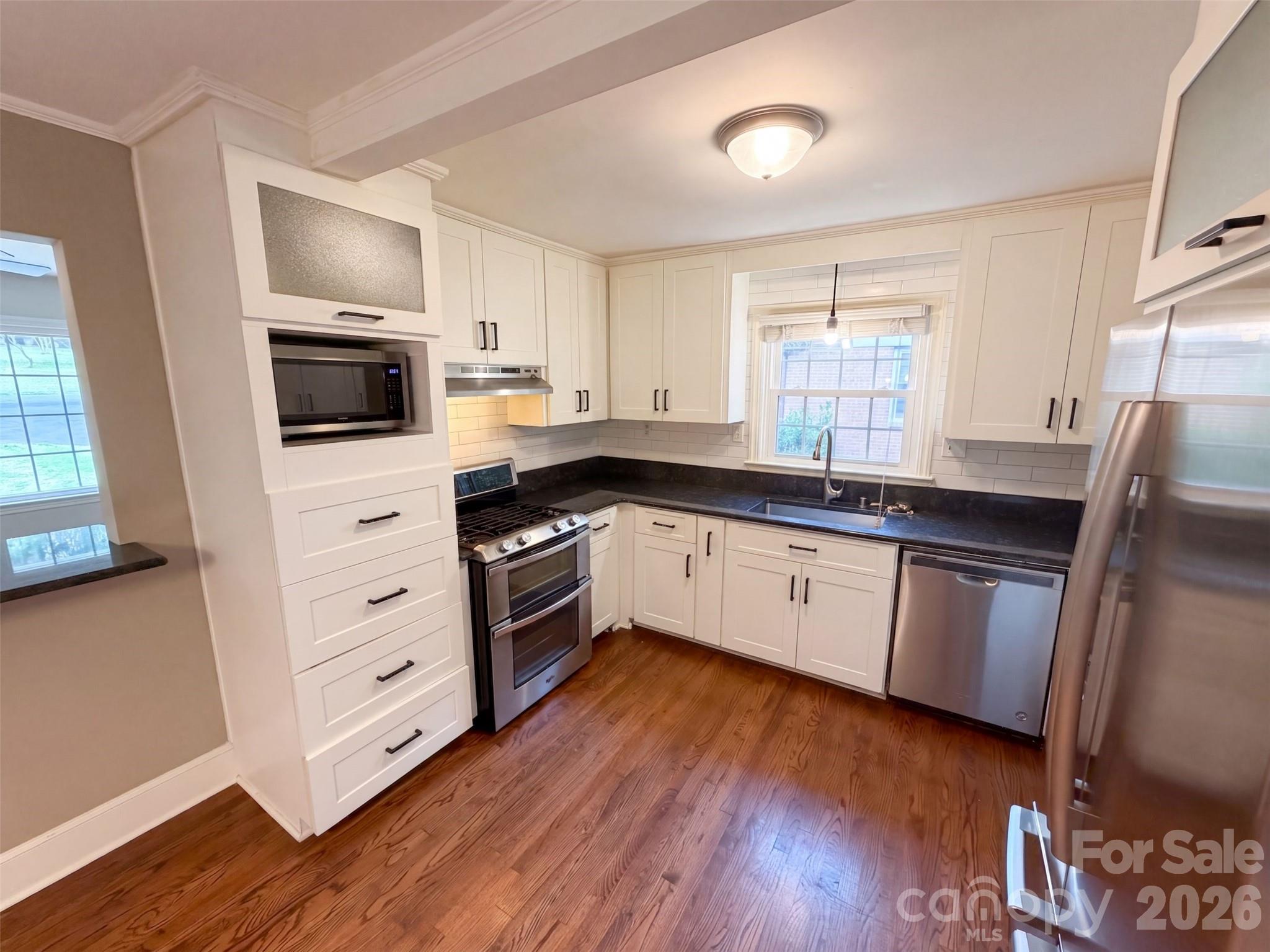 1527 Burnley Road Property Photo 19