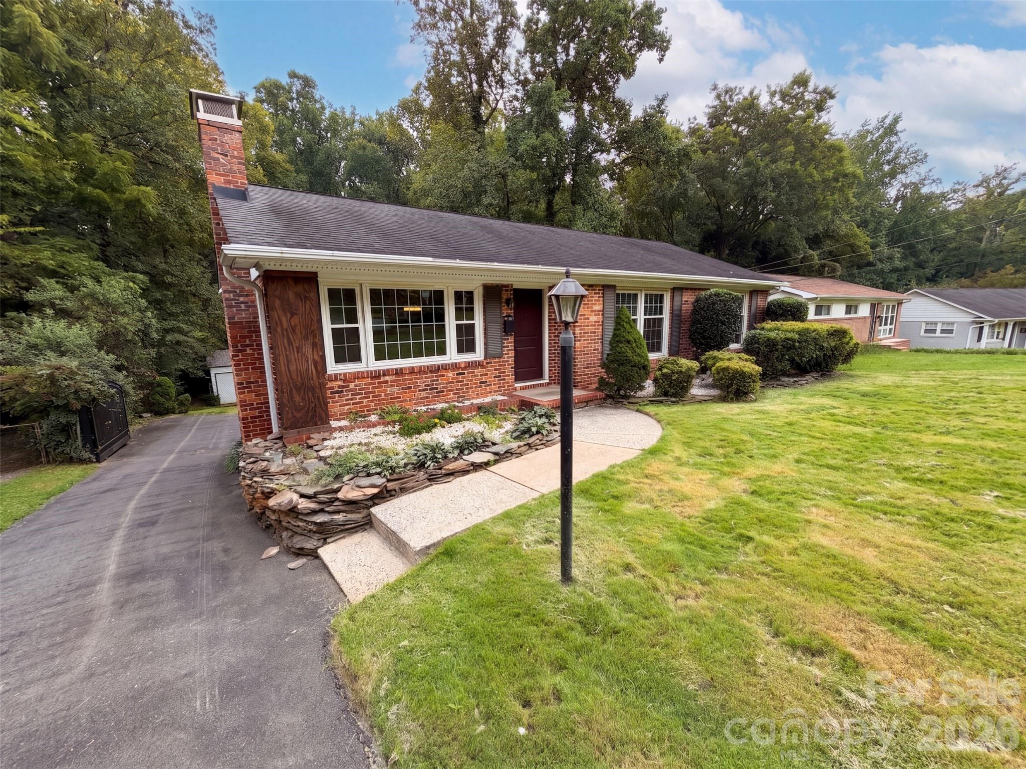 1527 Burnley Road Property Photo 22