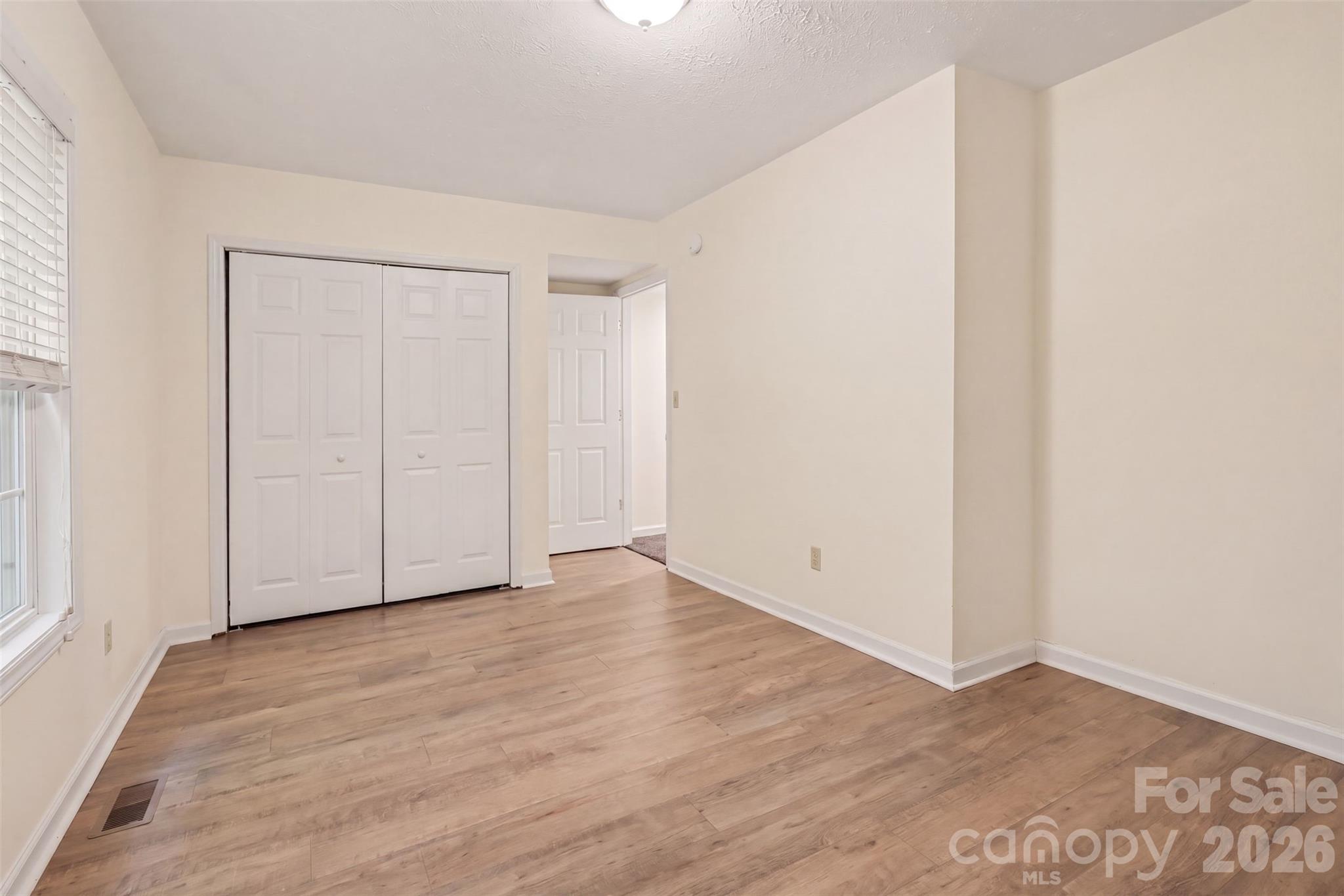 7 Firestone Court Property Photo 9