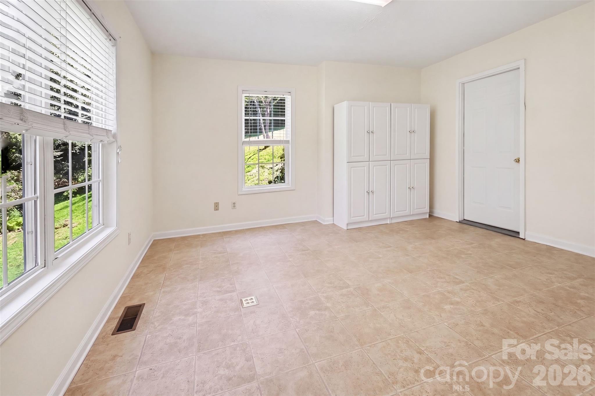 7 Firestone Court Property Photo 20