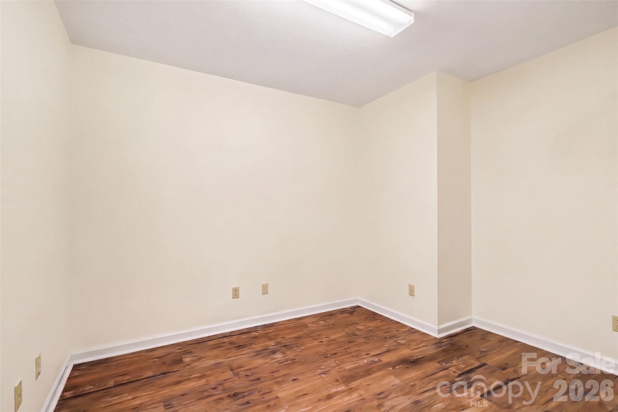 7 Firestone Court Property Photo 22