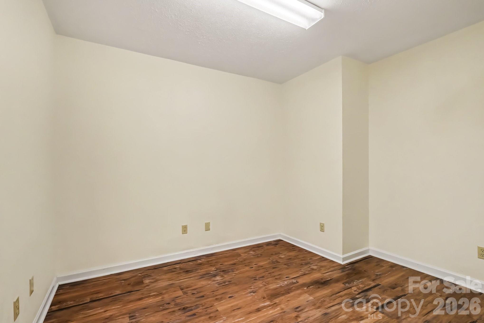 7 Firestone Court Property Photo 26