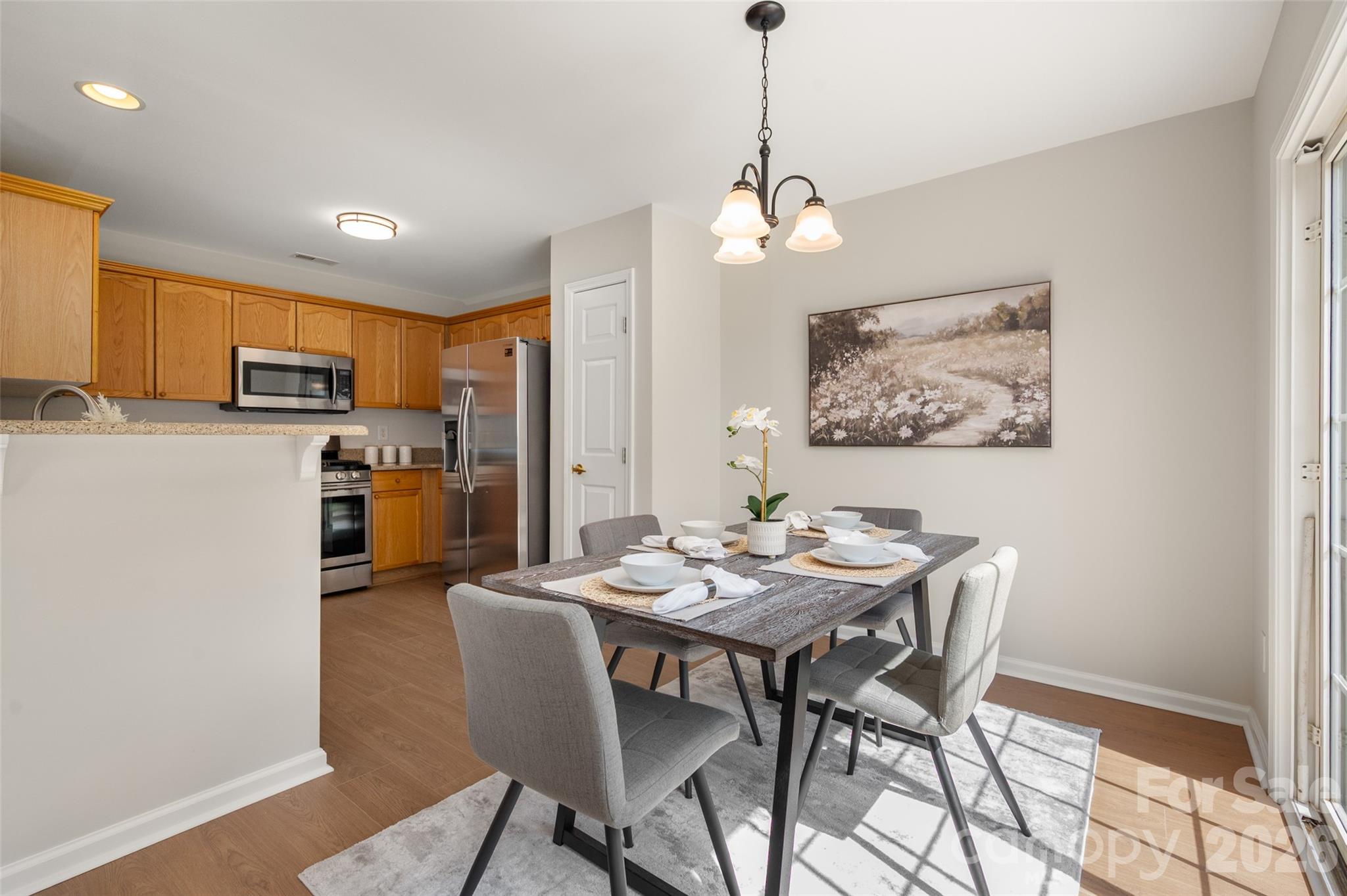 1011 Holly Villa Circle Property Photo 11