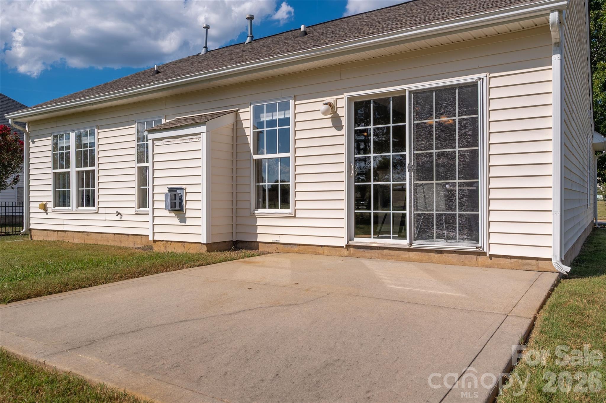 1011 Holly Villa Circle Property Photo 26