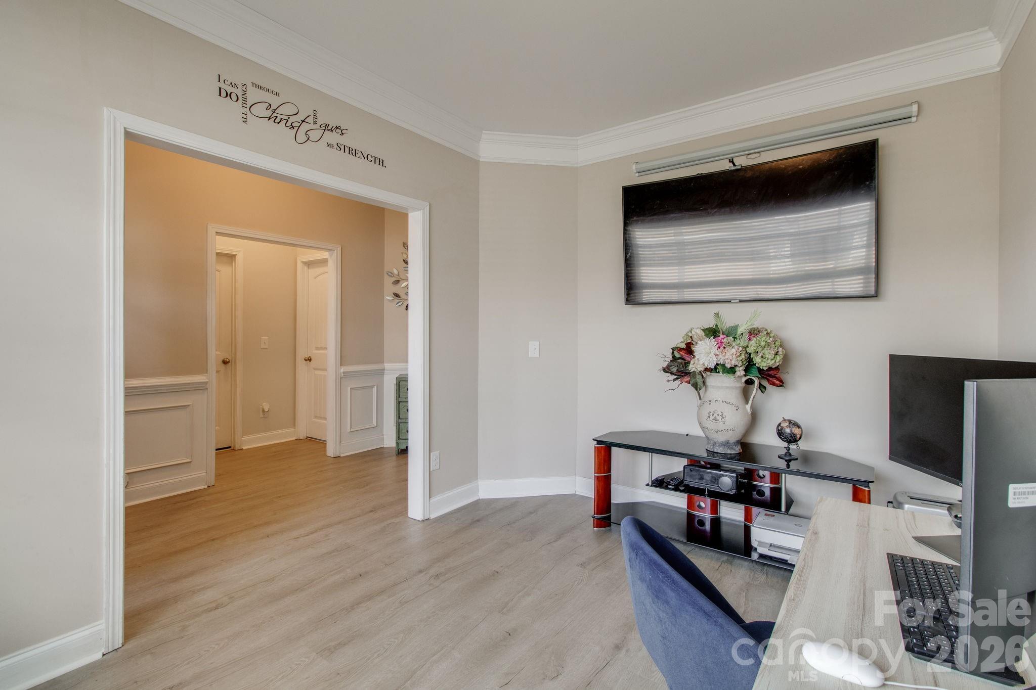 613 Scarlet Baby Drive Property Photo 2