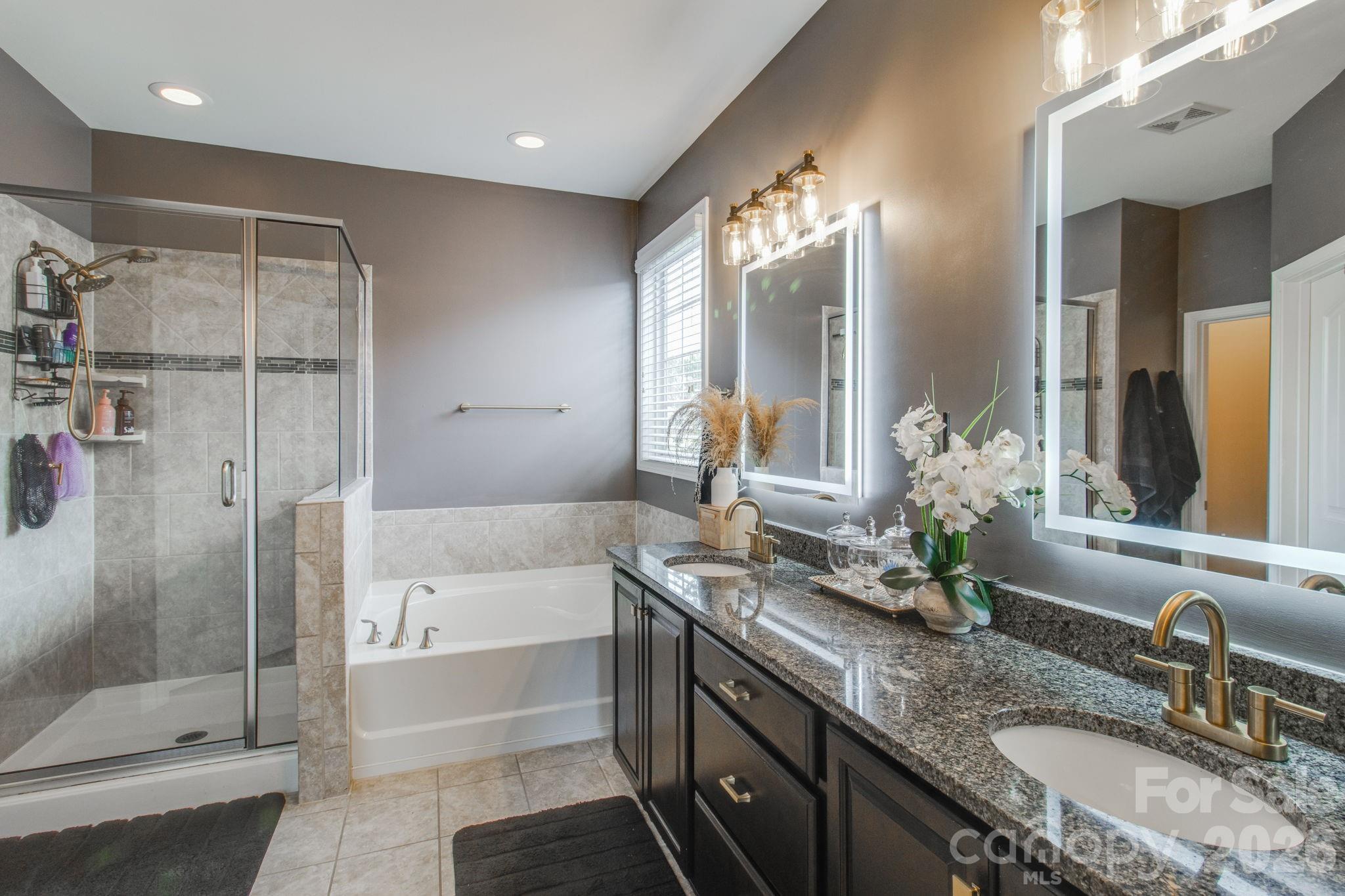 613 Scarlet Baby Drive Property Photo 12