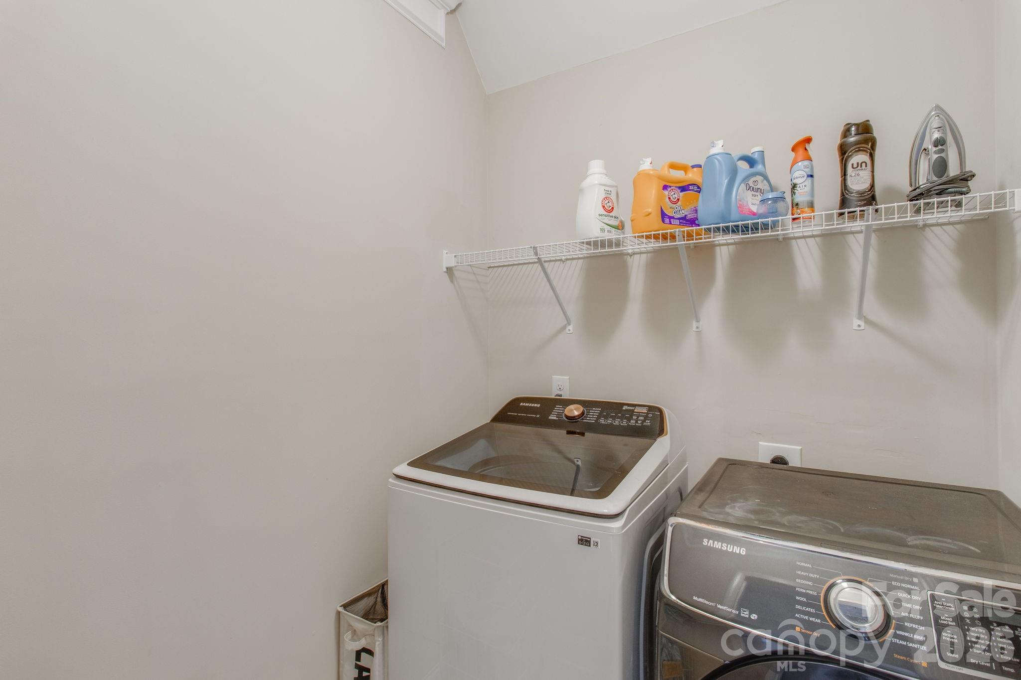613 Scarlet Baby Drive Property Photo 17