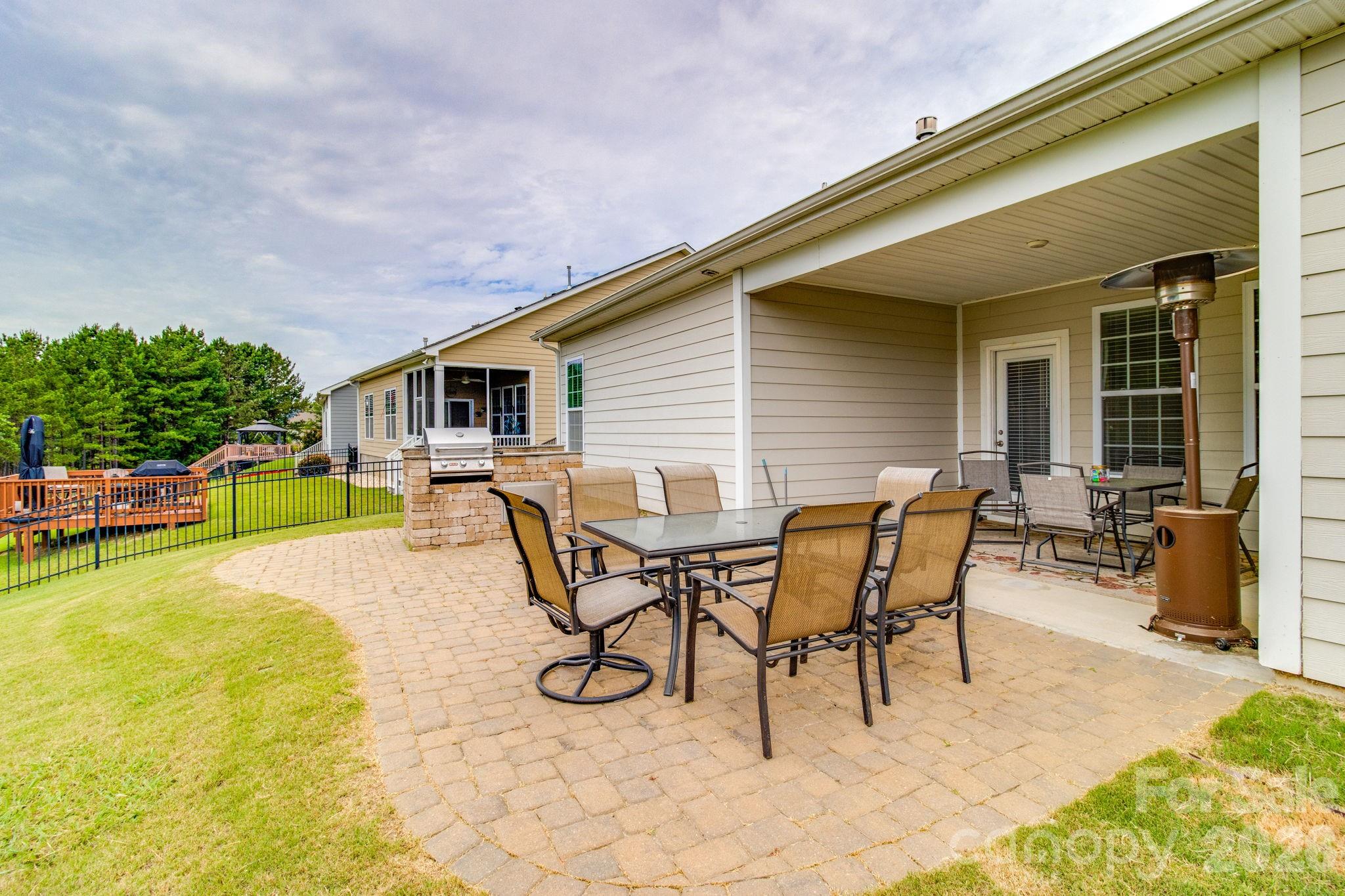 613 Scarlet Baby Drive Property Photo 22