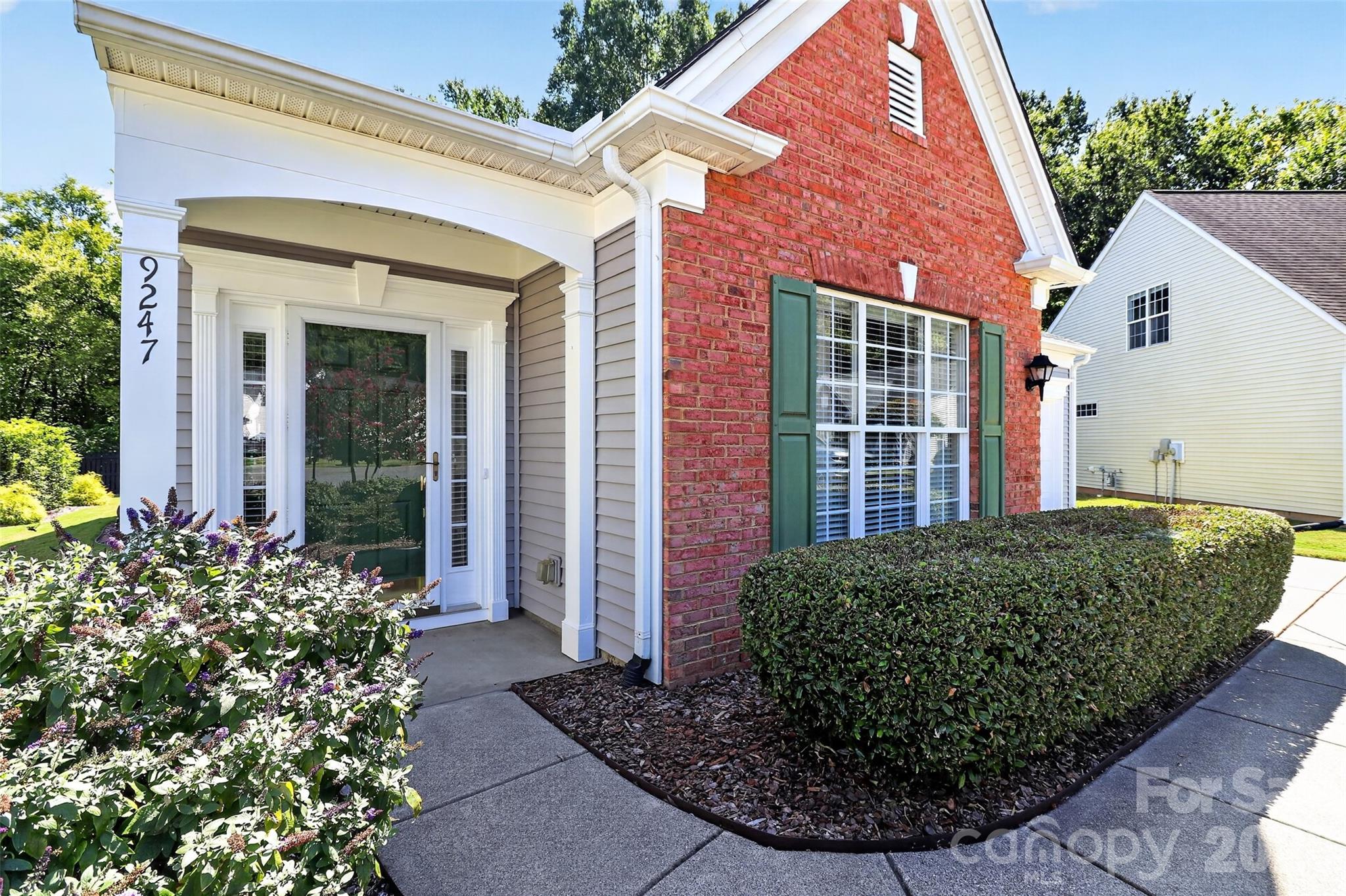 9247 Elrose Place Property Photo 3