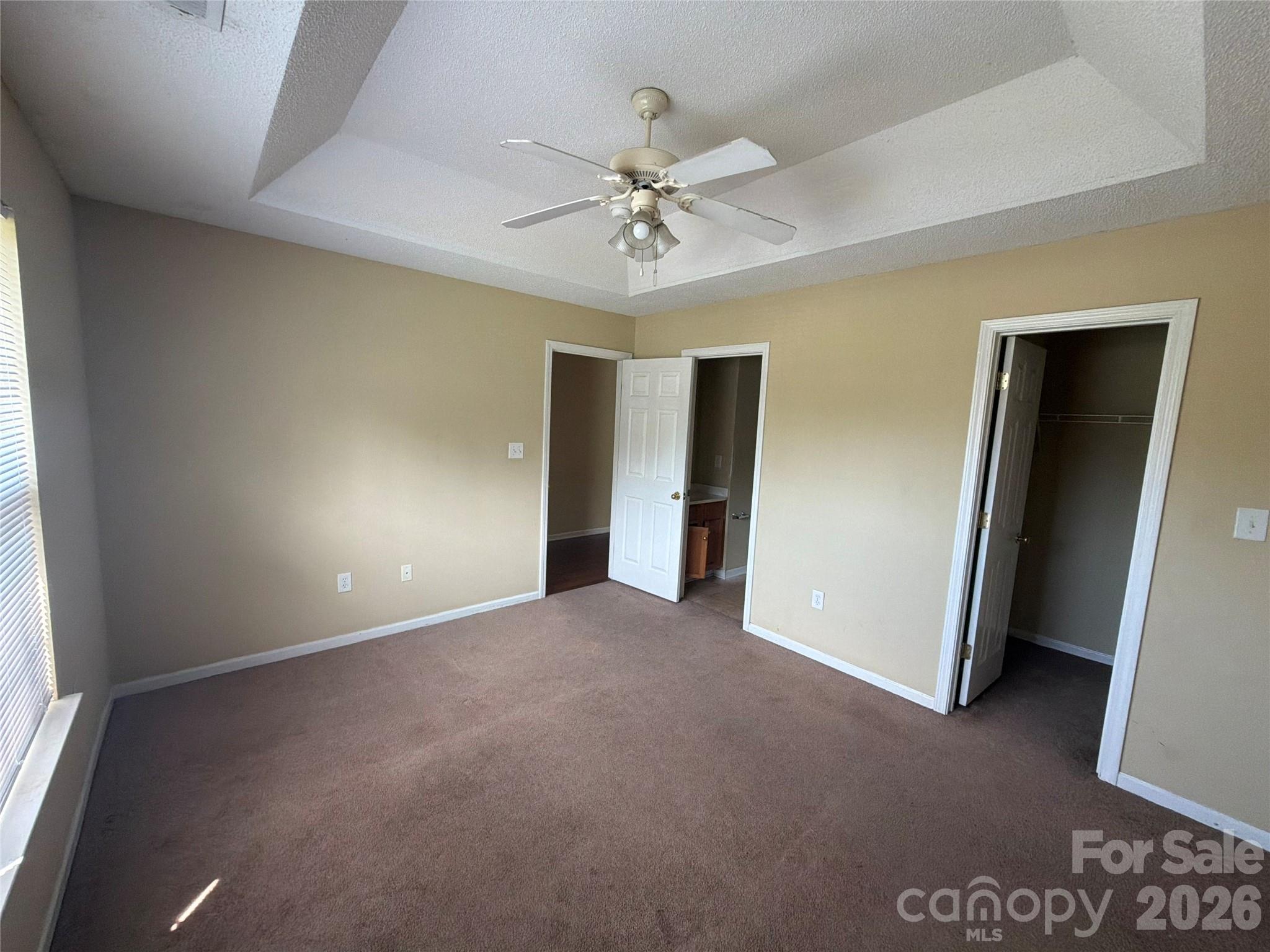 2412 Smugglers Court L54 M36-1 Property Photo 12