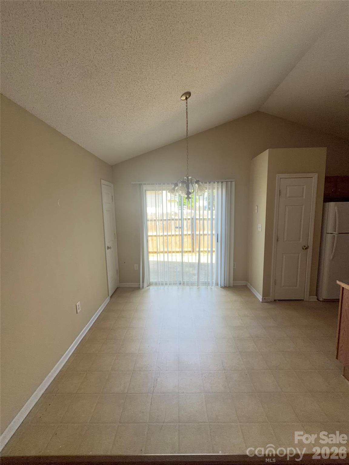 2412 Smugglers Court L54 M36-1 Property Photo 16