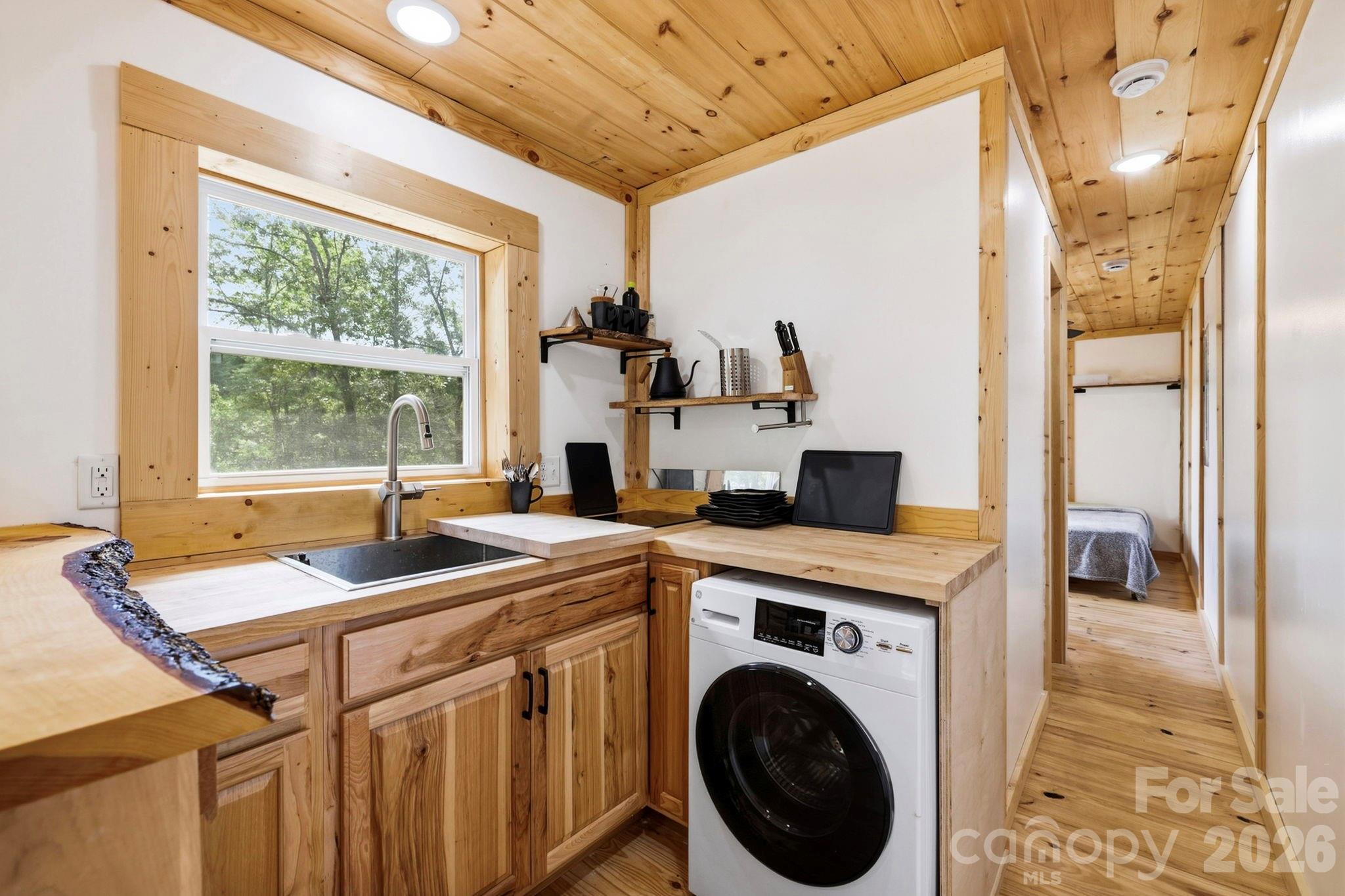 678 Forest Lake Heights Drive Property Photo 15