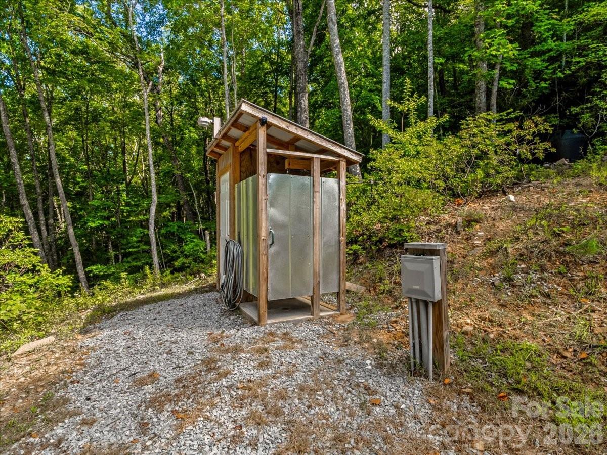 997 Hoot Owl Road Property Photo 16