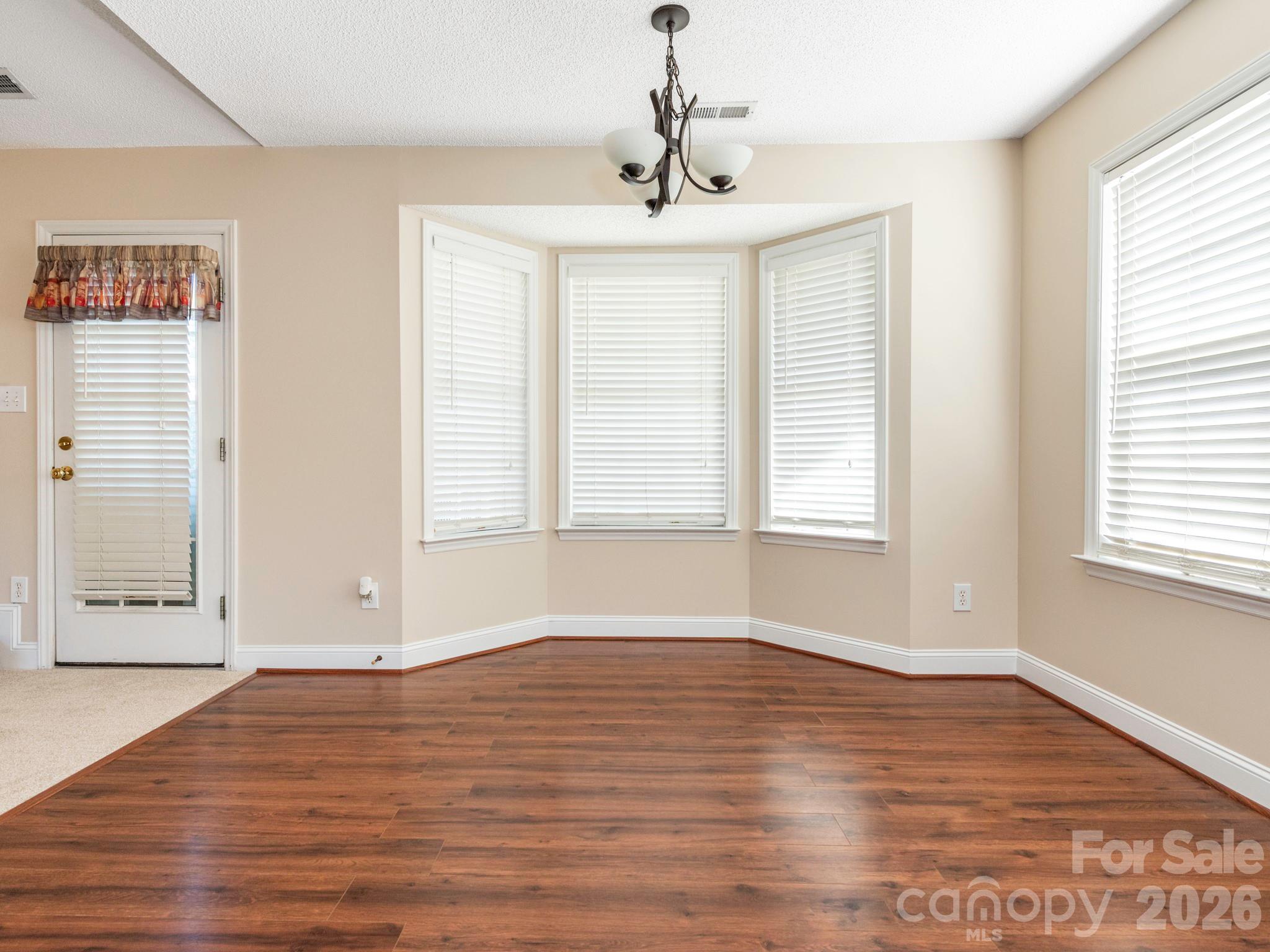 8415 Quail Hollow Drive Property Photo 8