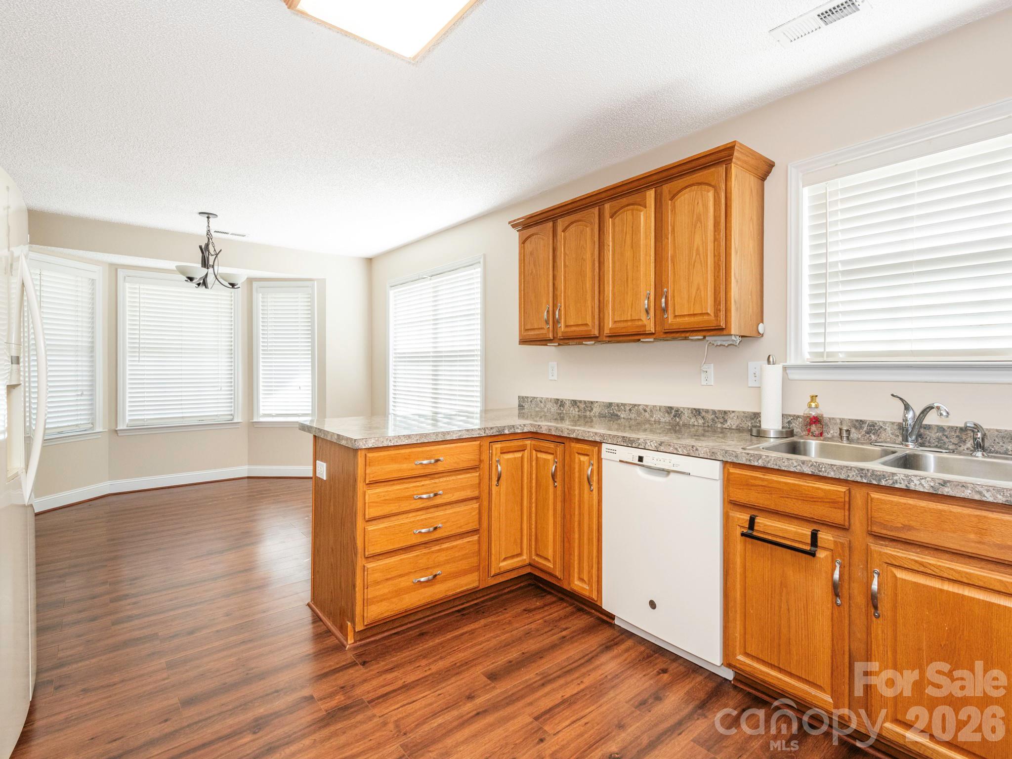 8415 Quail Hollow Drive Property Photo 10