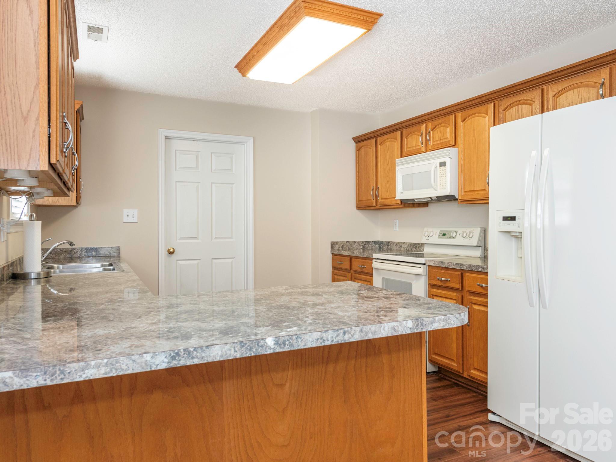 8415 Quail Hollow Drive Property Photo 12