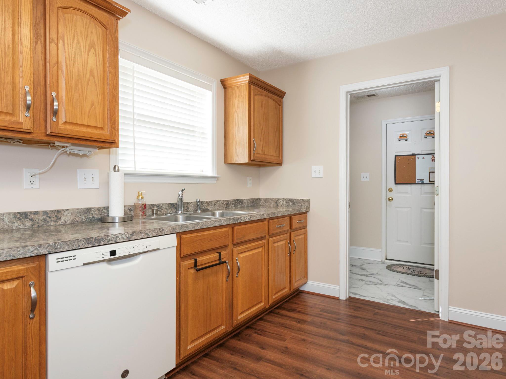 8415 Quail Hollow Drive Property Photo 14