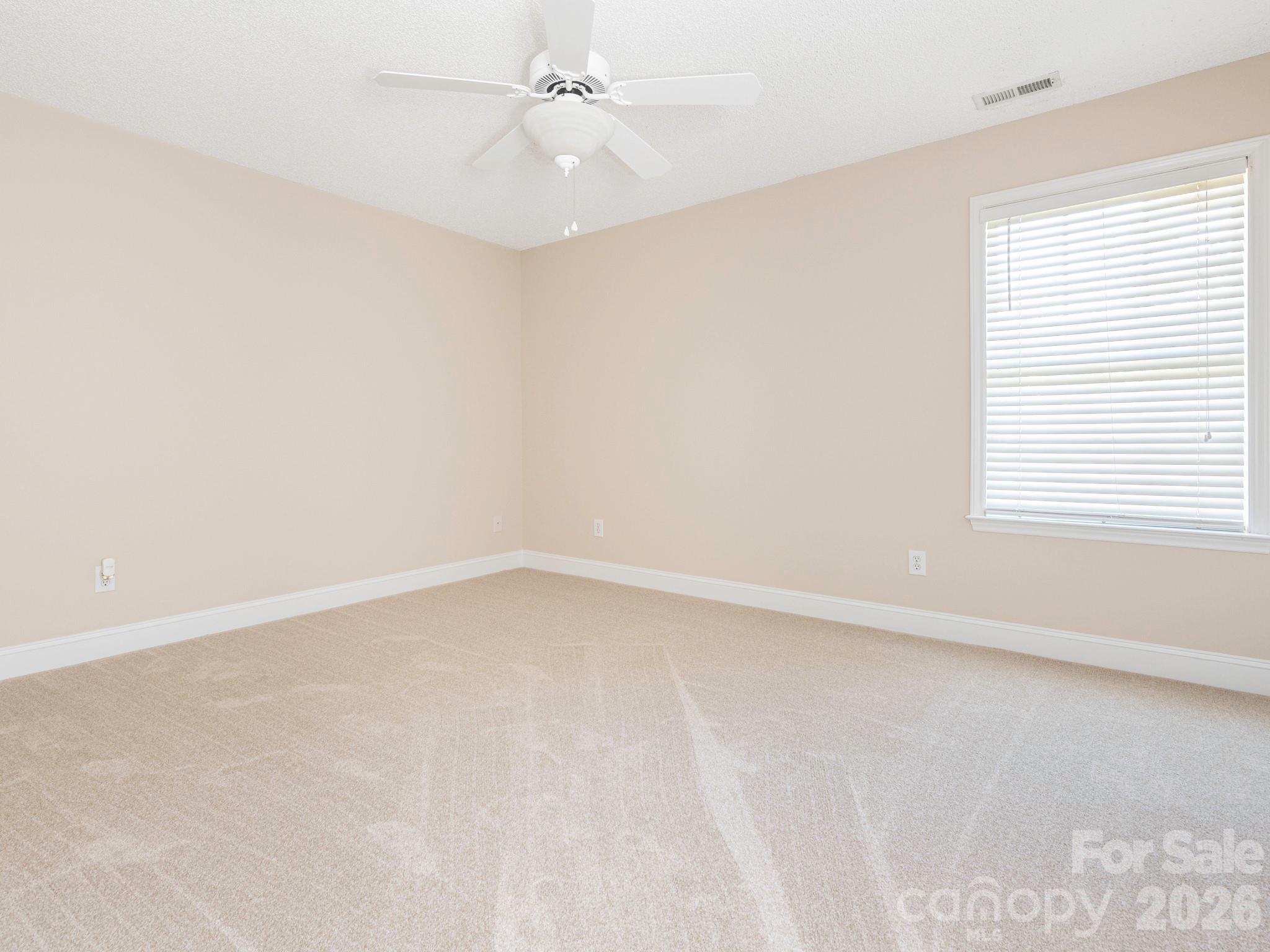 8415 Quail Hollow Drive Property Photo 17