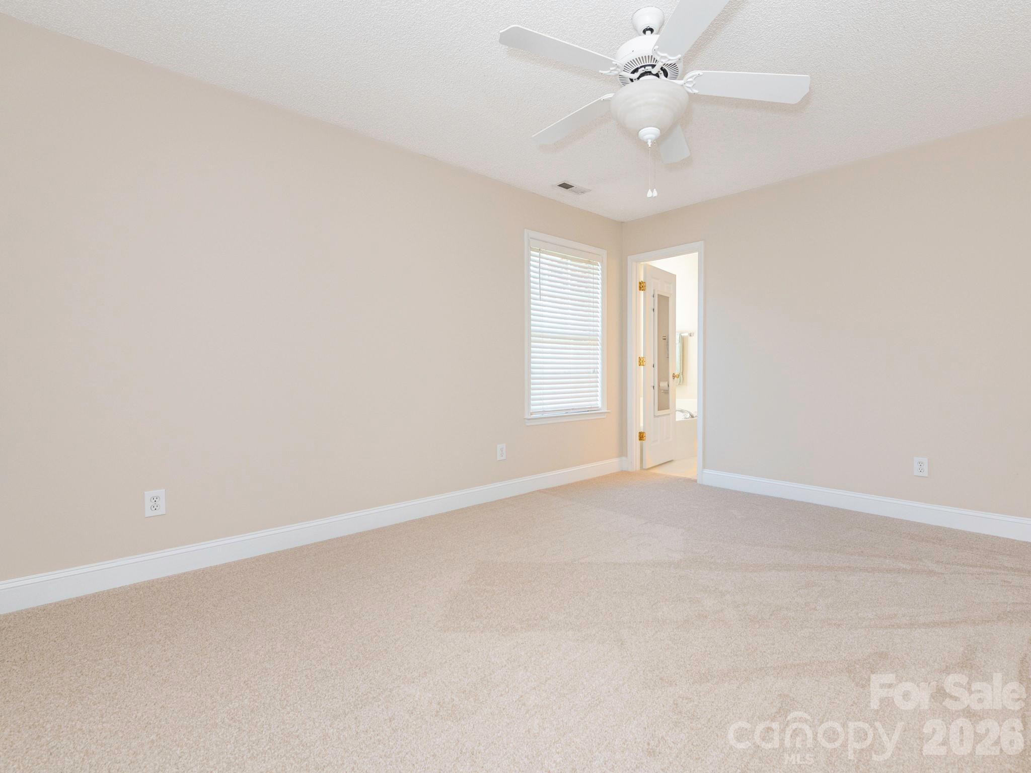 8415 Quail Hollow Drive Property Photo 18