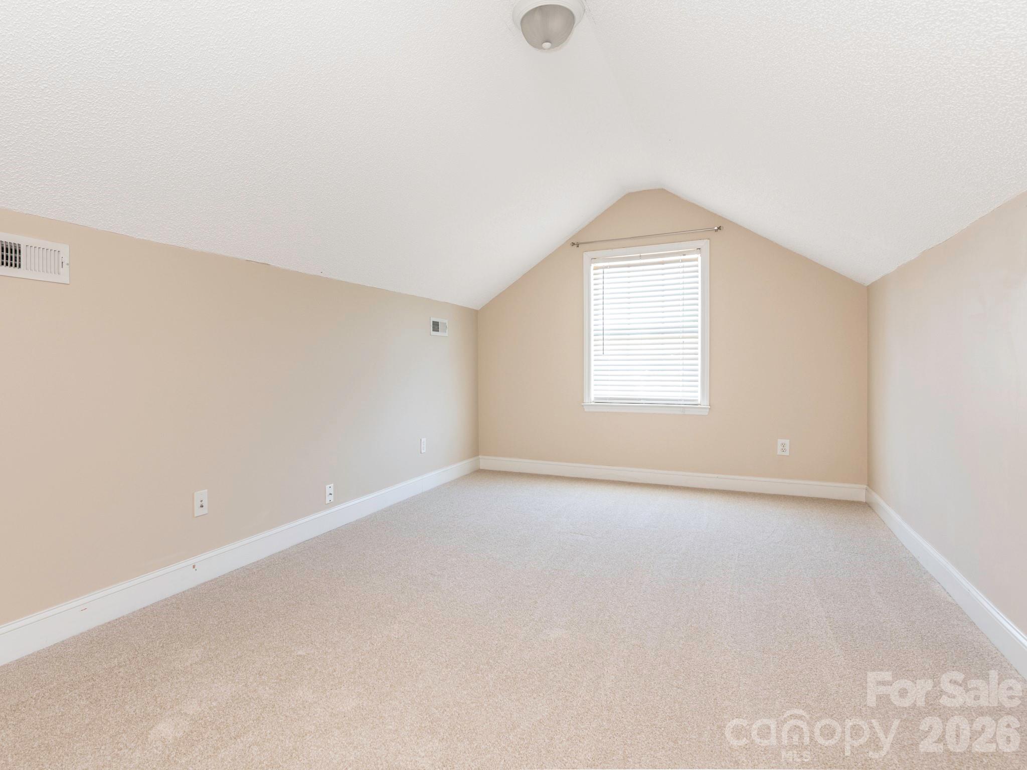 8415 Quail Hollow Drive Property Photo 28