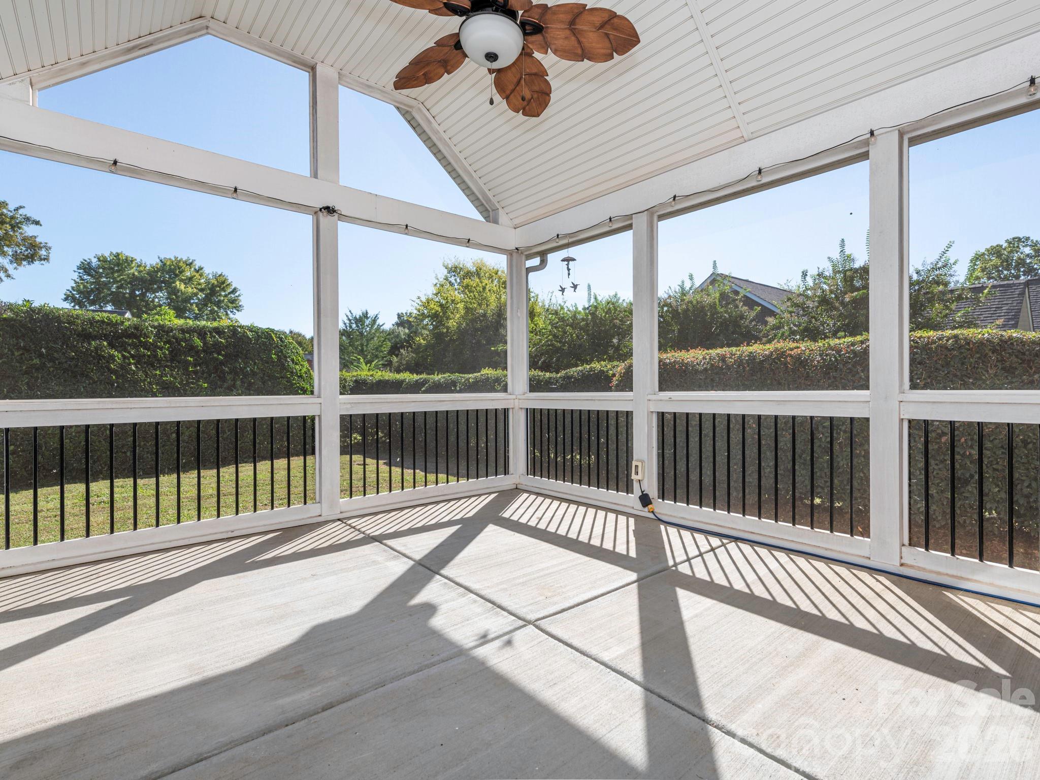 8415 Quail Hollow Drive Property Photo 33