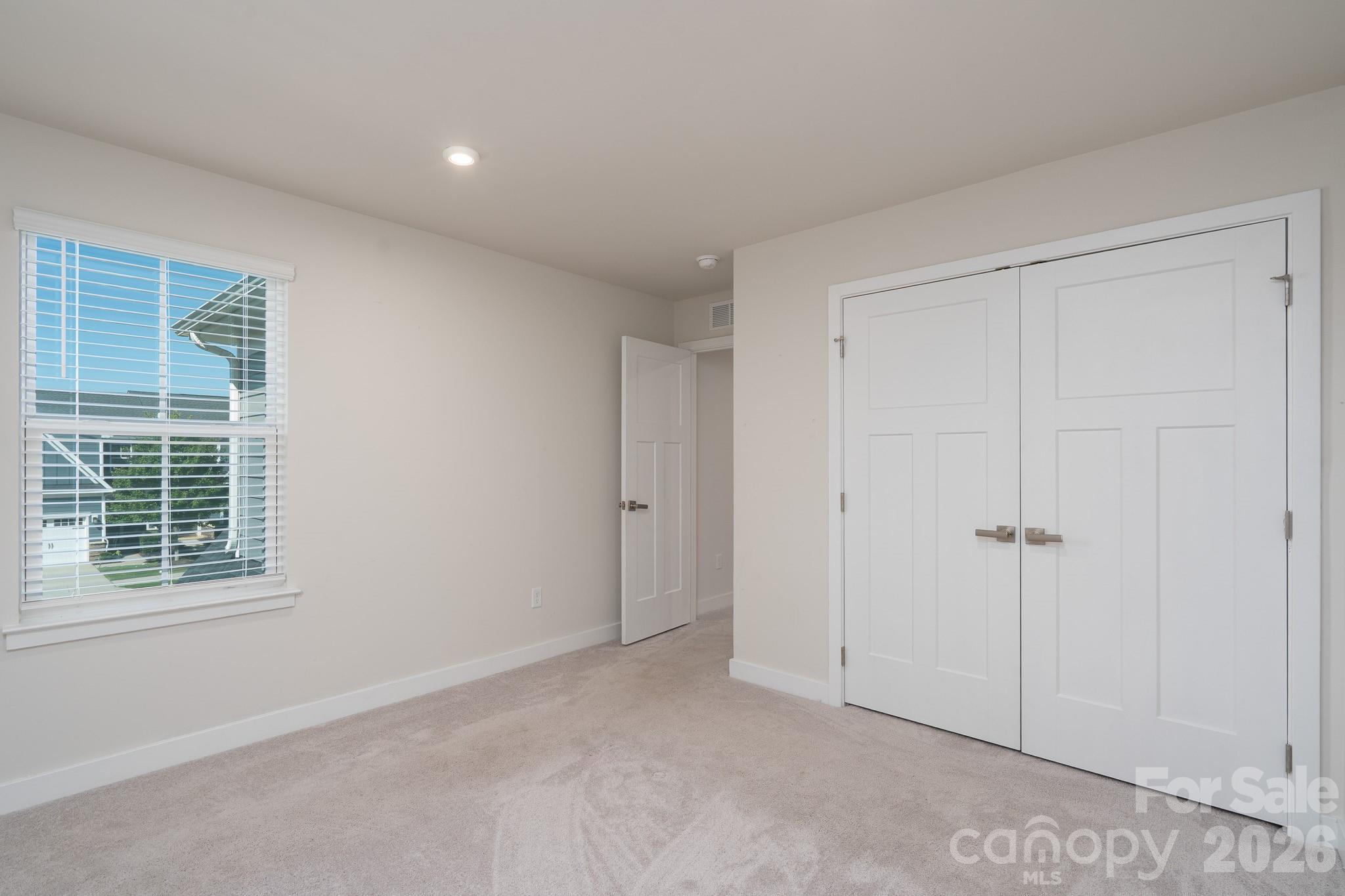 712 Hazel Way Property Photo 9