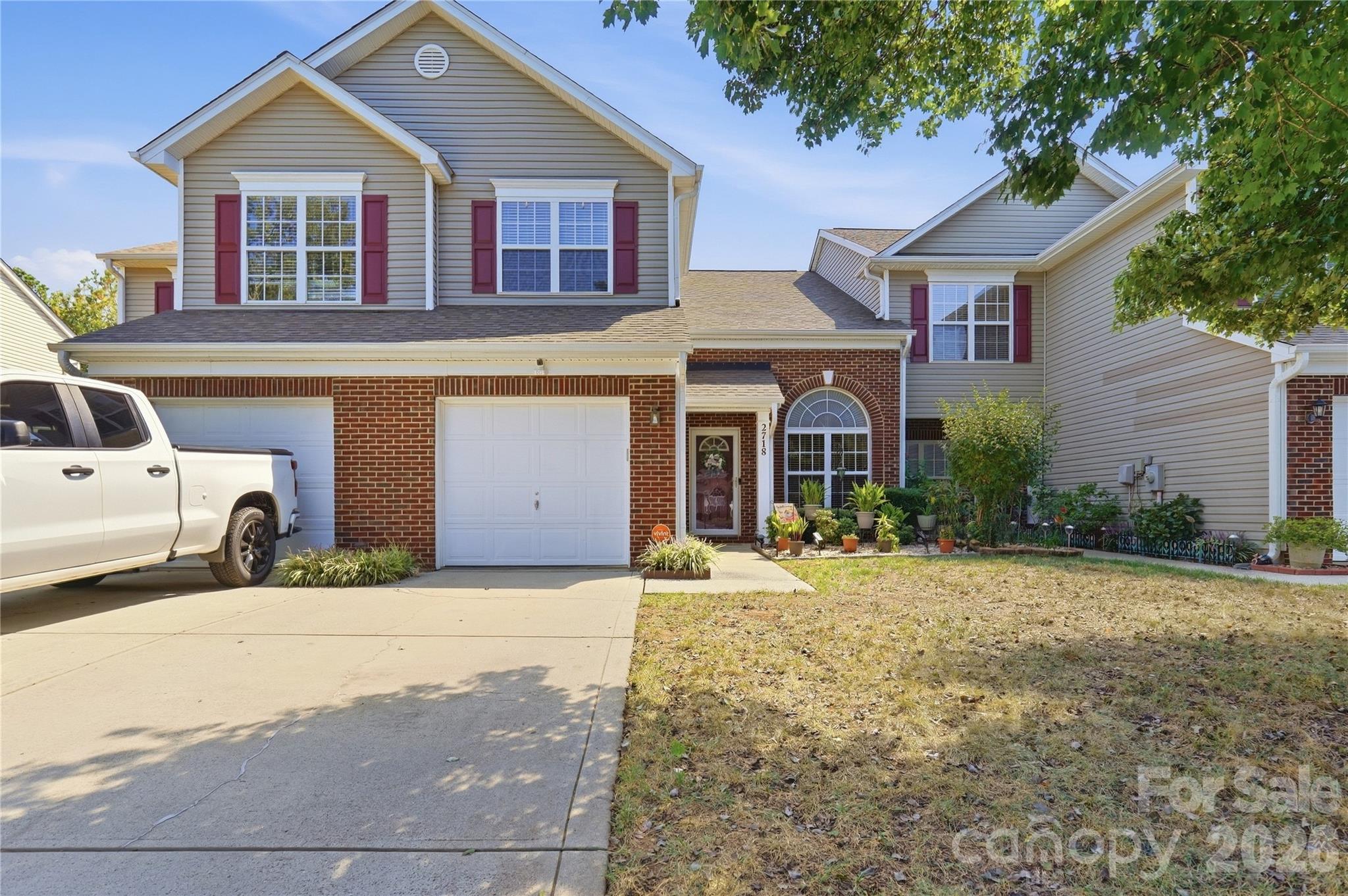 2718 Mill Valley Court Property Photo 1