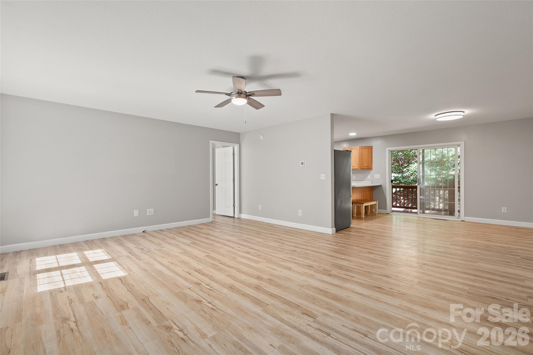 111 Natures Trail Property Photo 6