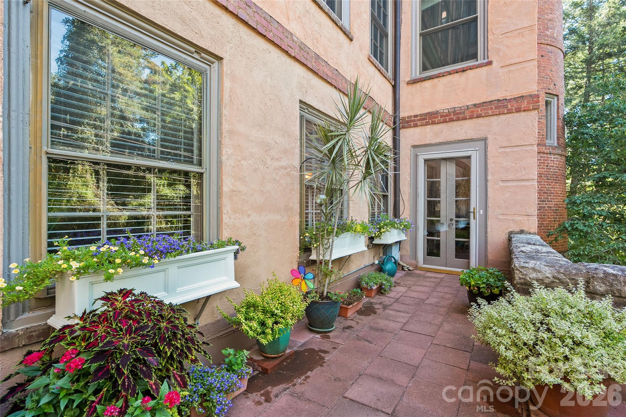 185 Macon Avenue A2 Property Photo 10