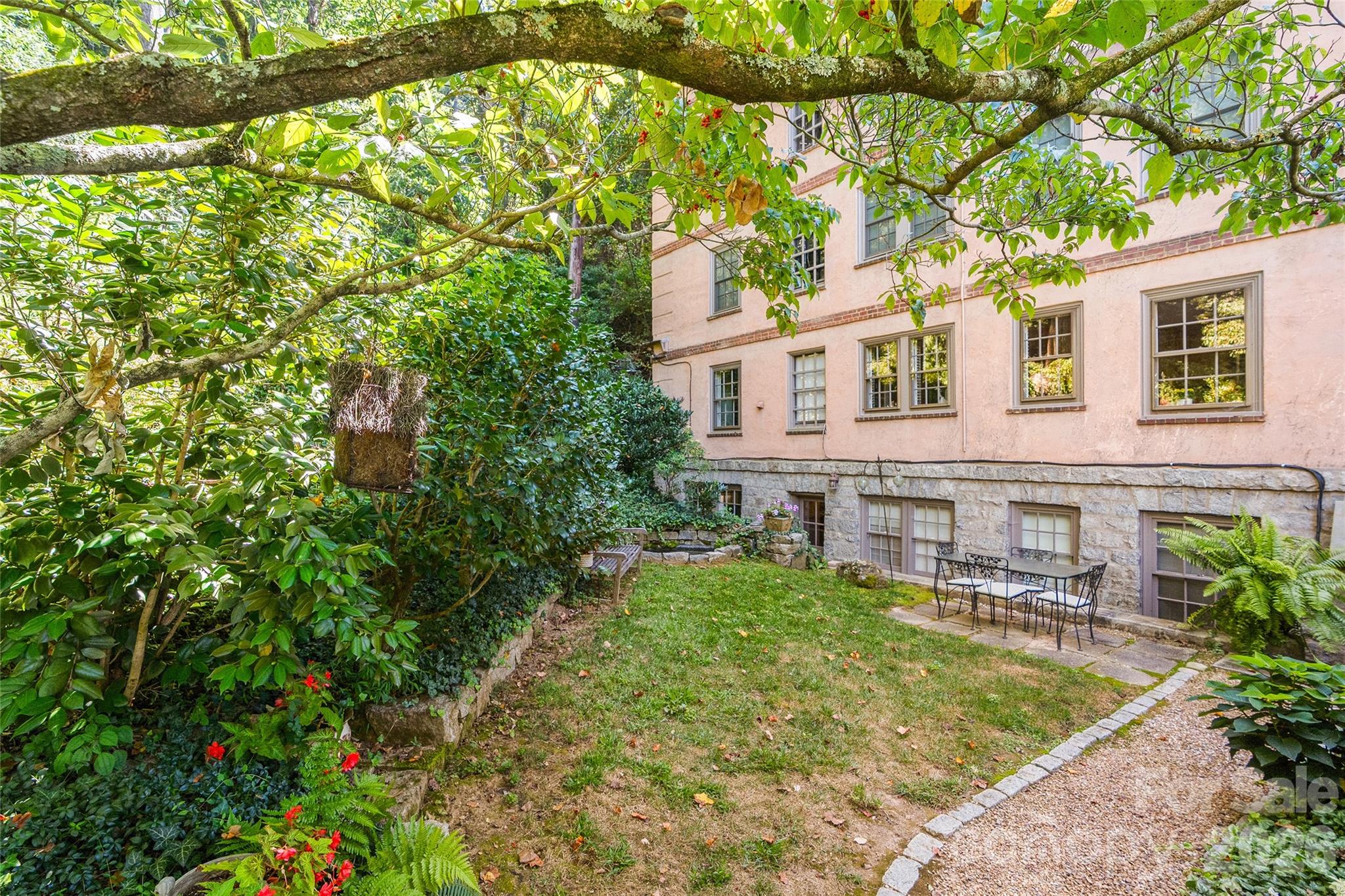 185 Macon Avenue A2 Property Photo 26
