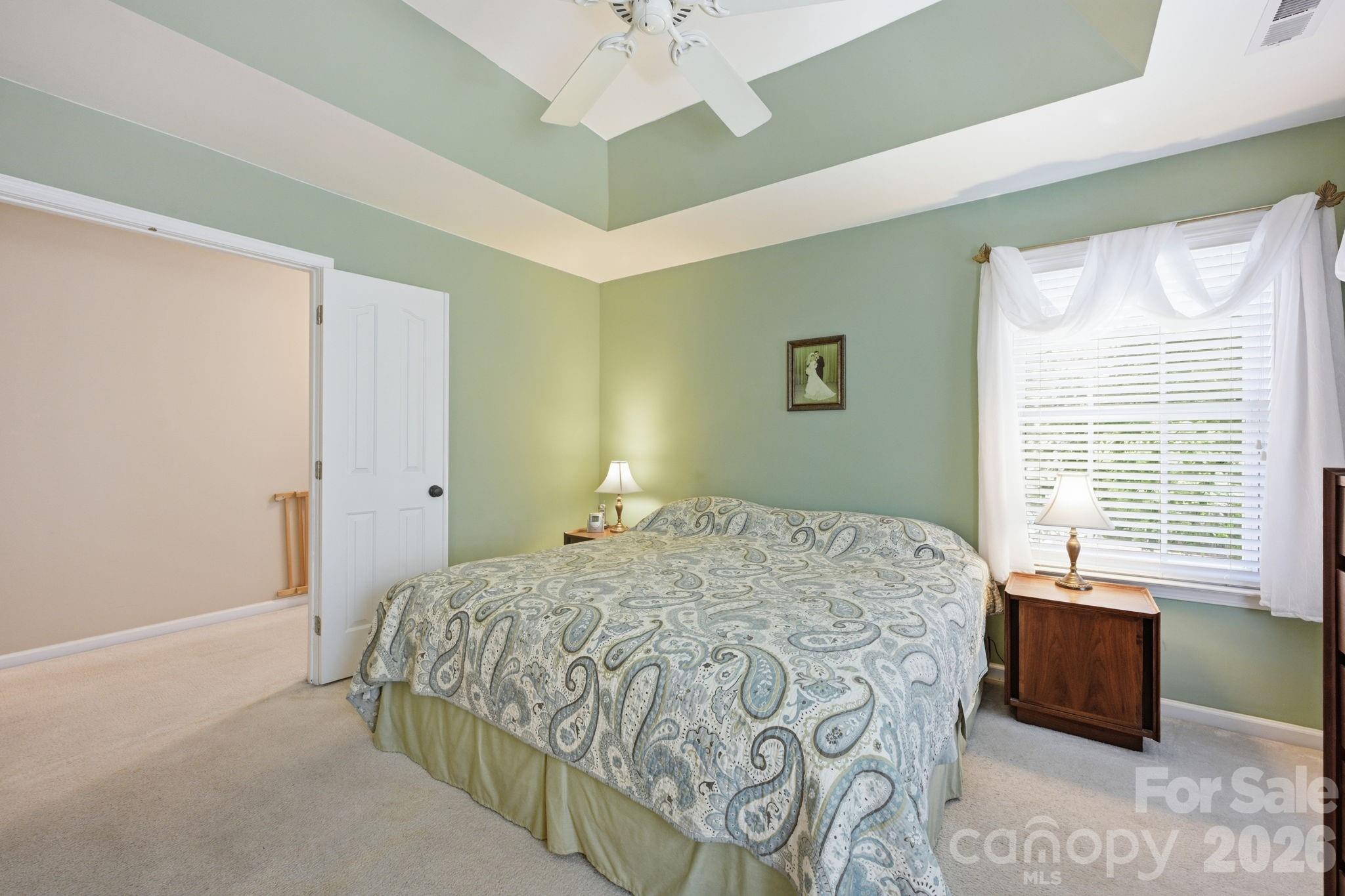 10018 Glencrest Drive Property Photo 13