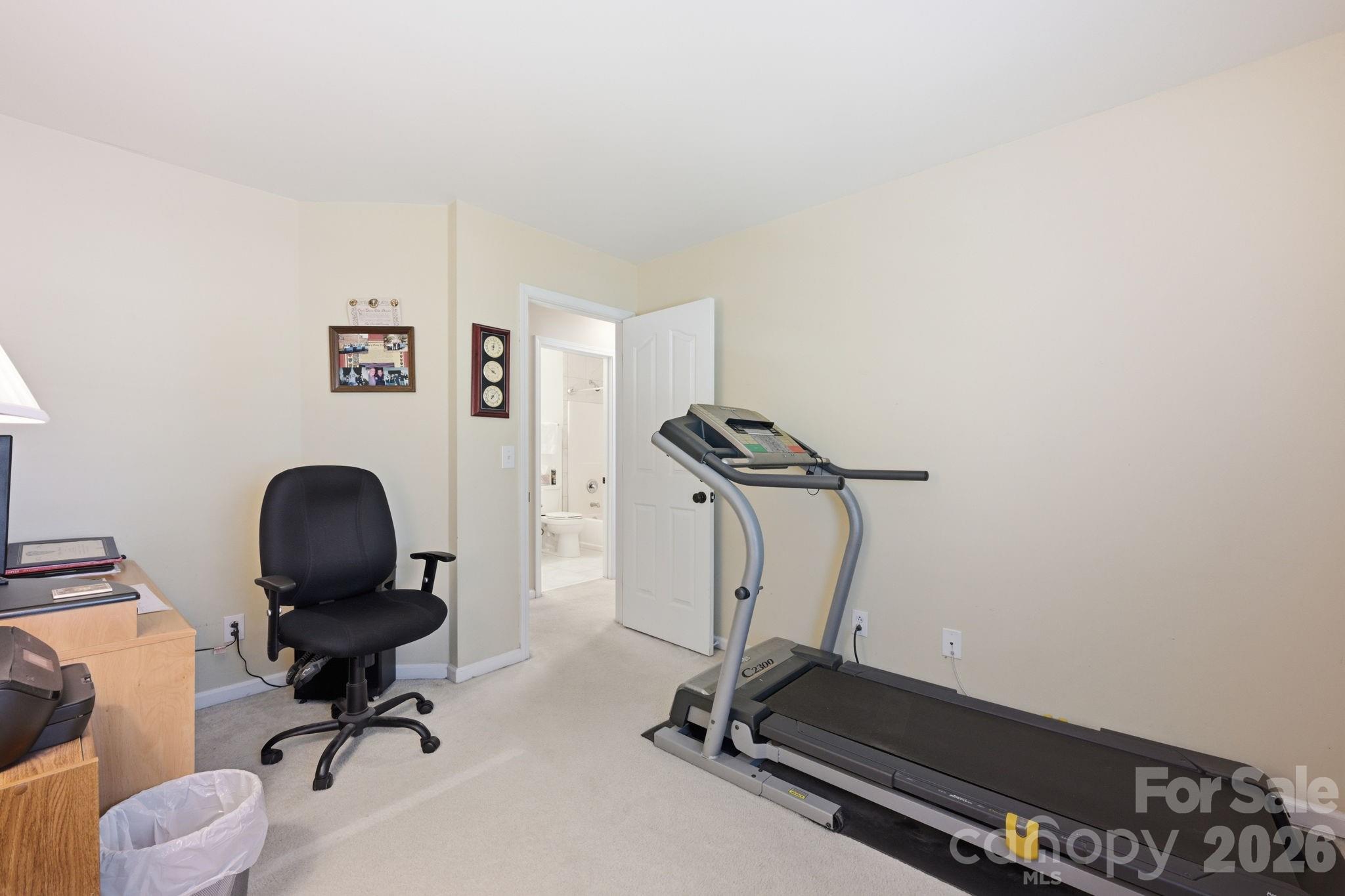 10018 Glencrest Drive Property Photo 20